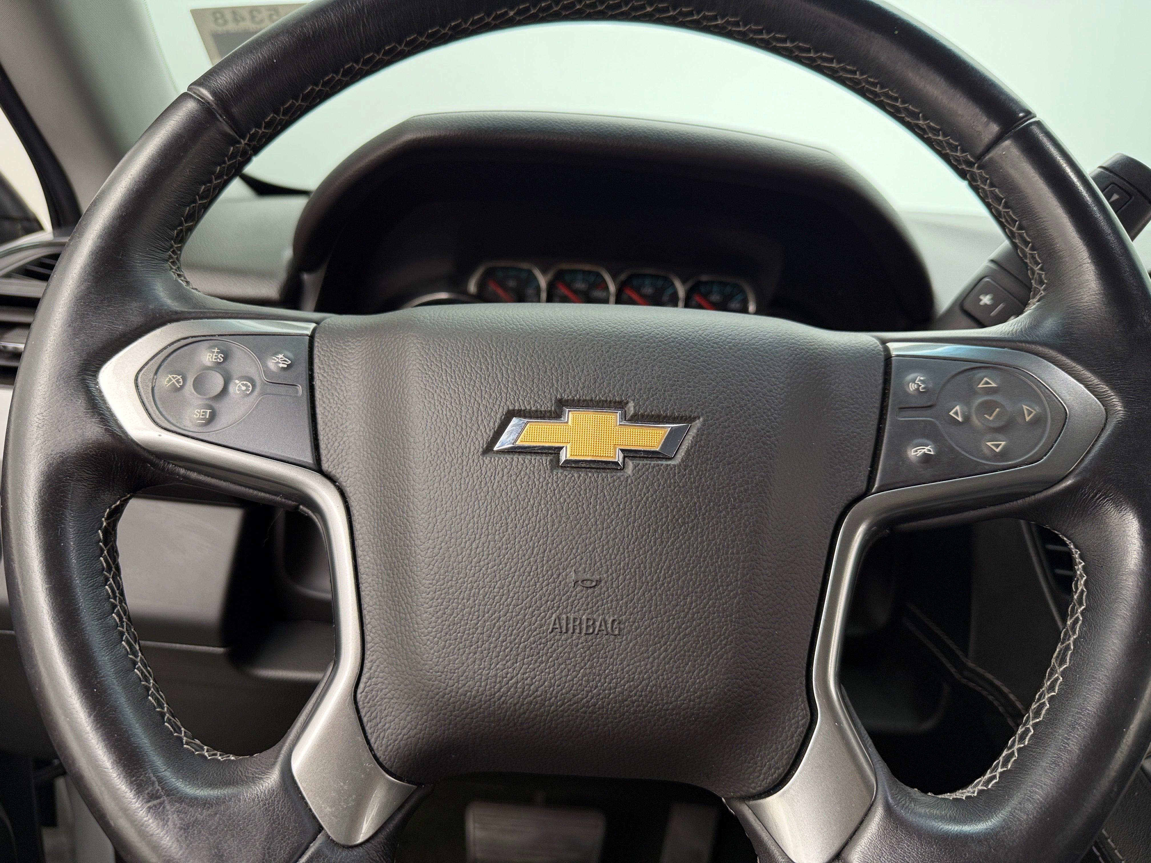 2018 Chevrolet Suburban LT 4