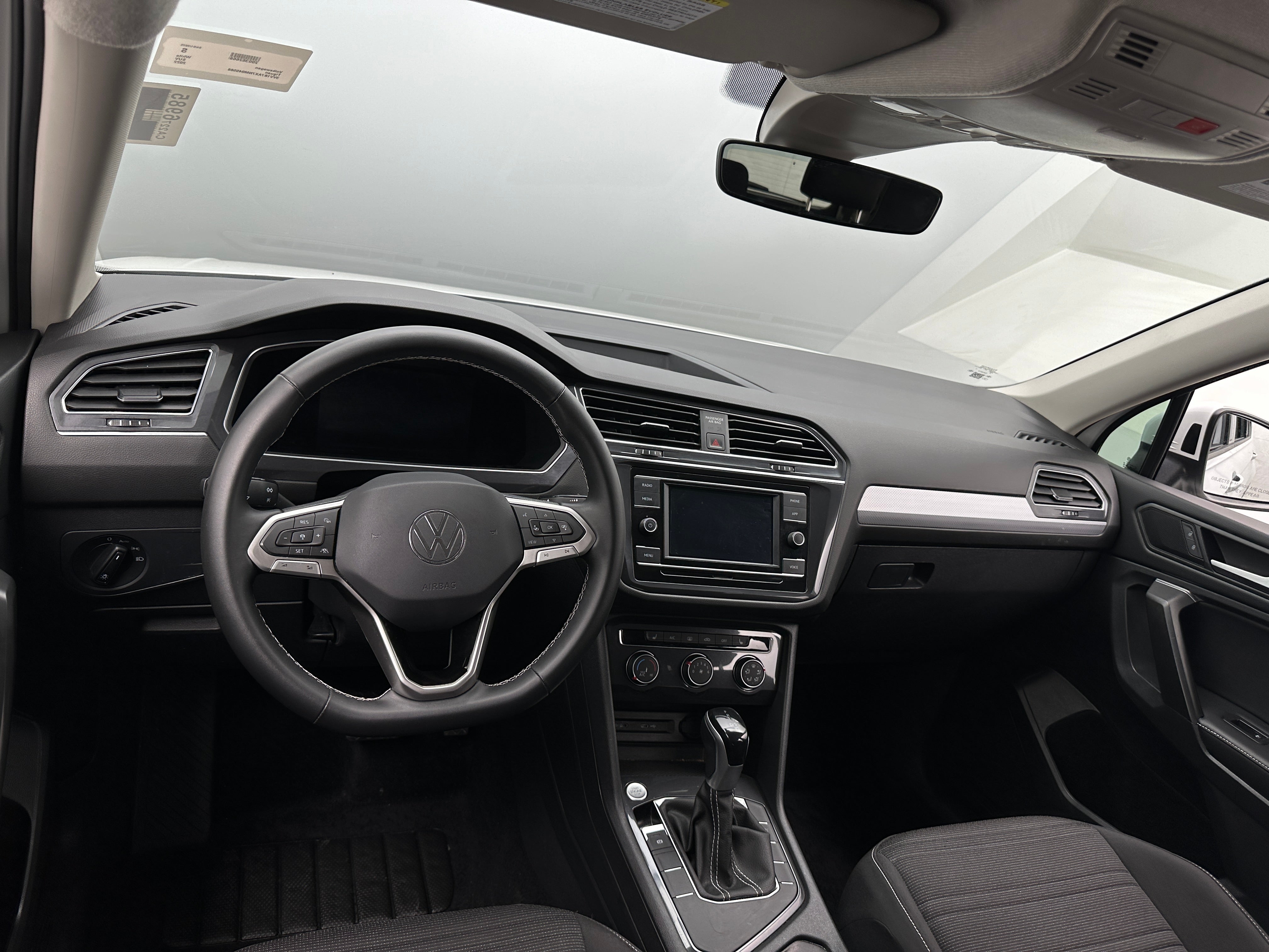 2022 Volkswagen Tiguan S 3