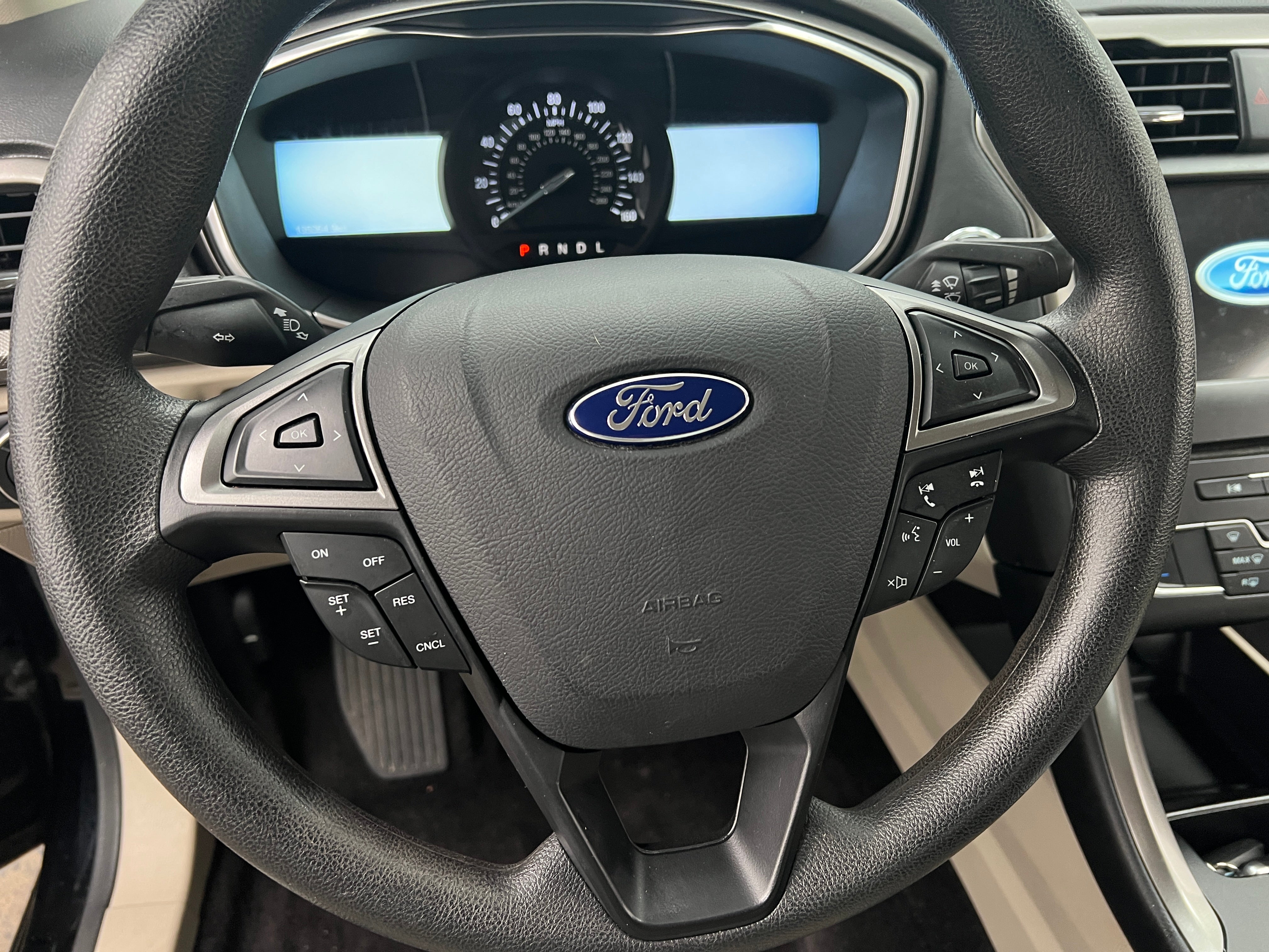 2017 Ford Fusion SE 5