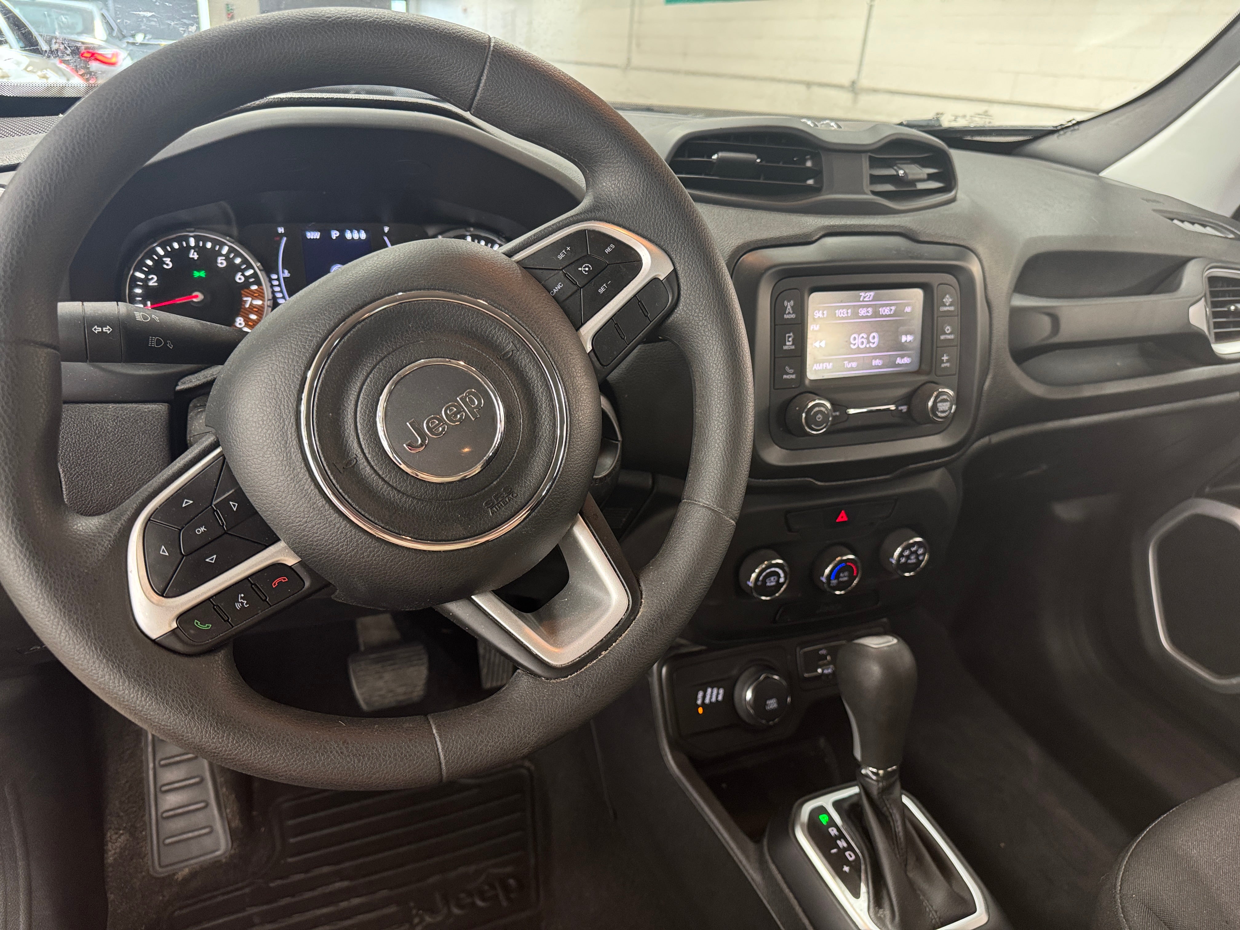 2019 Jeep Renegade Sport 3