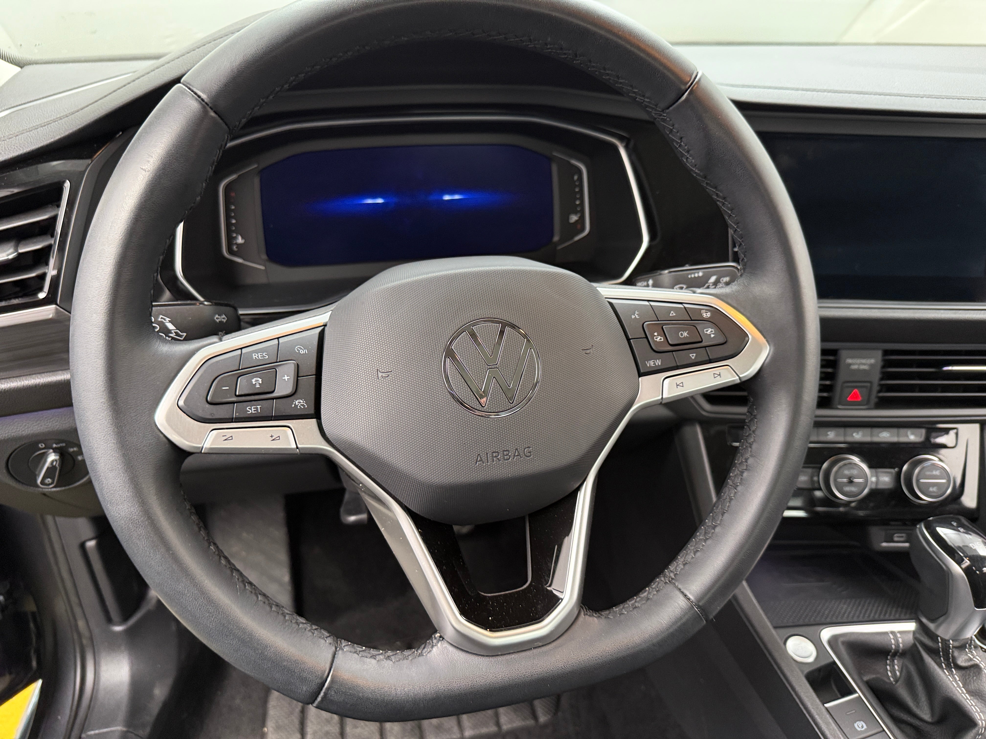 2022 Volkswagen Jetta SEL 4