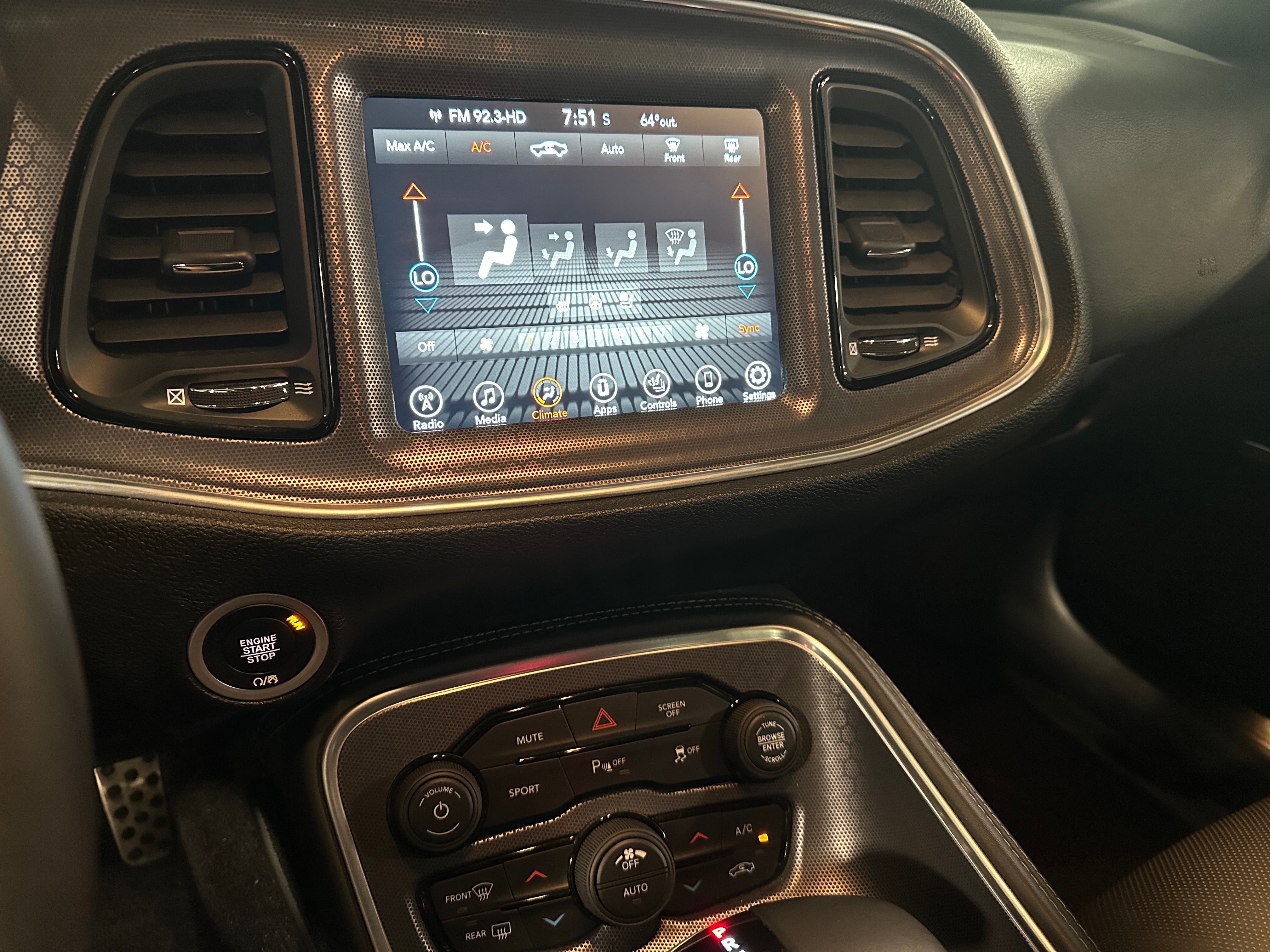 2017 Dodge Challenger SXT 2