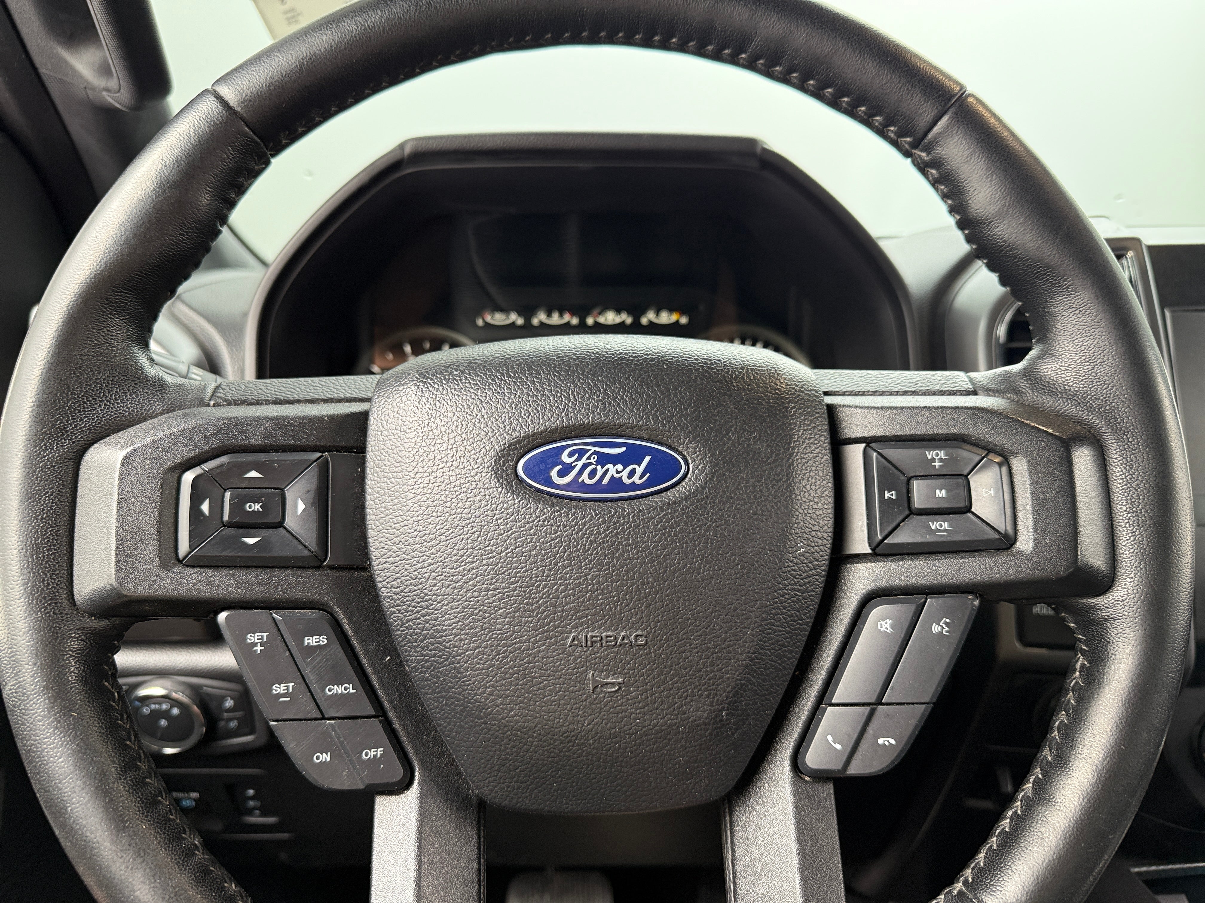2019 Ford Econoline E-150 5