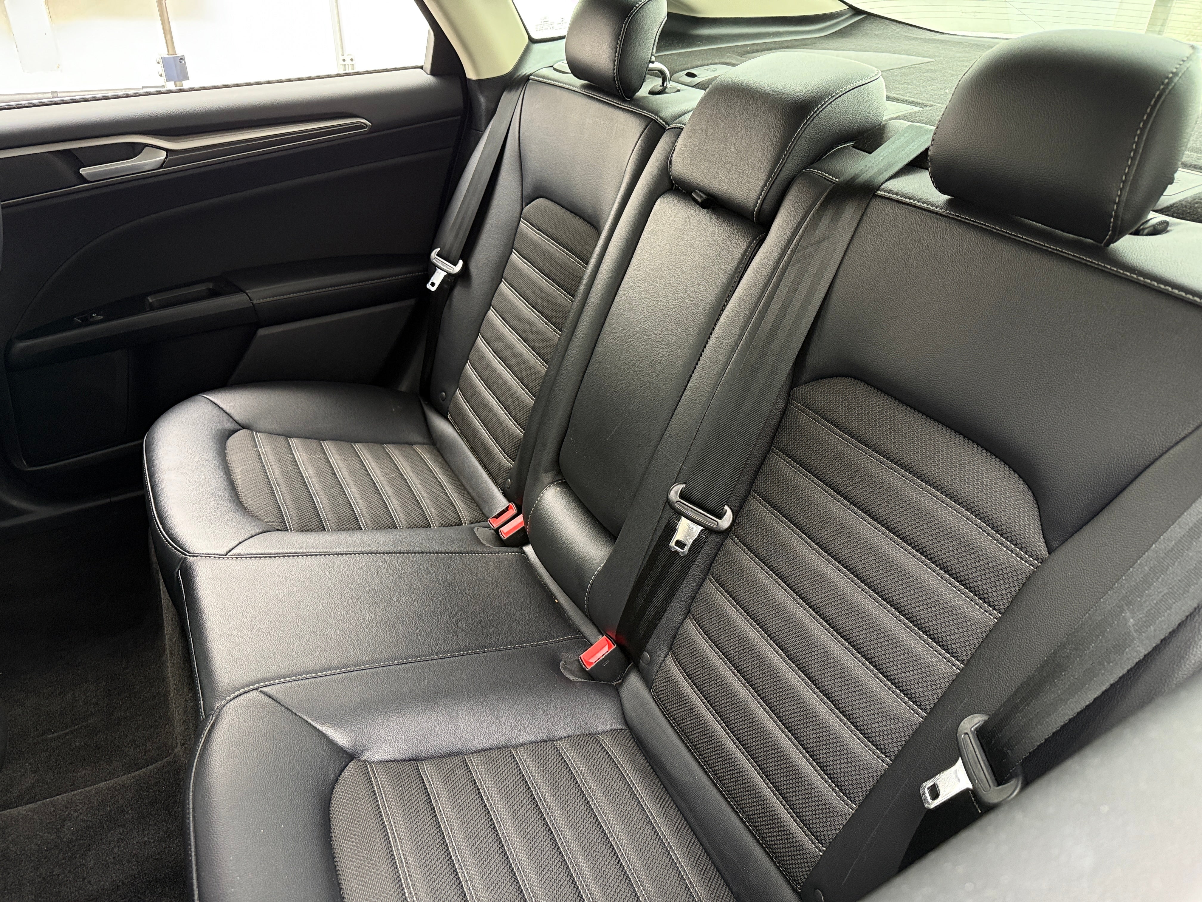 2017 Ford Fusion SE 6