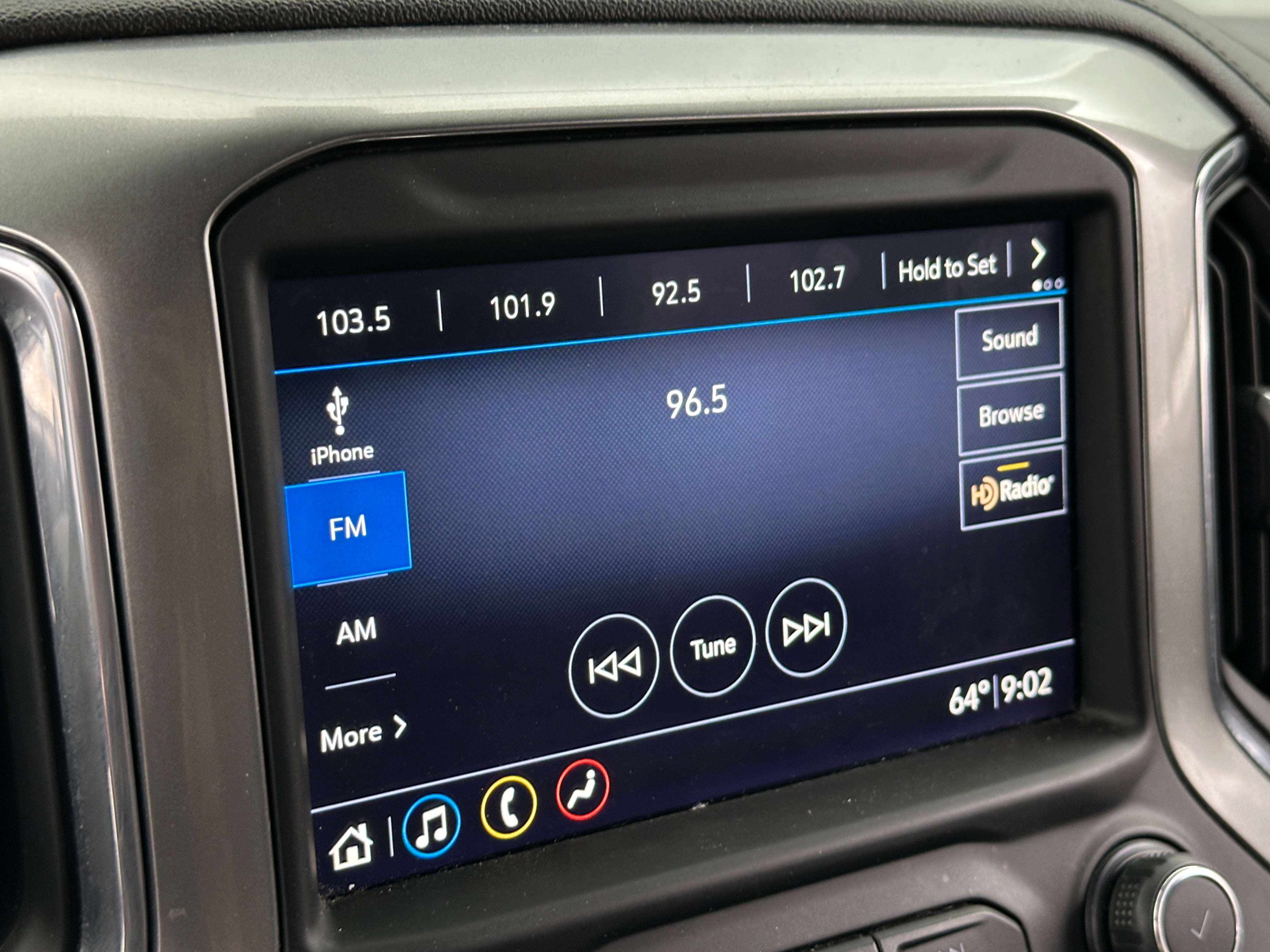 2019 Chevrolet Silverado 1500  3