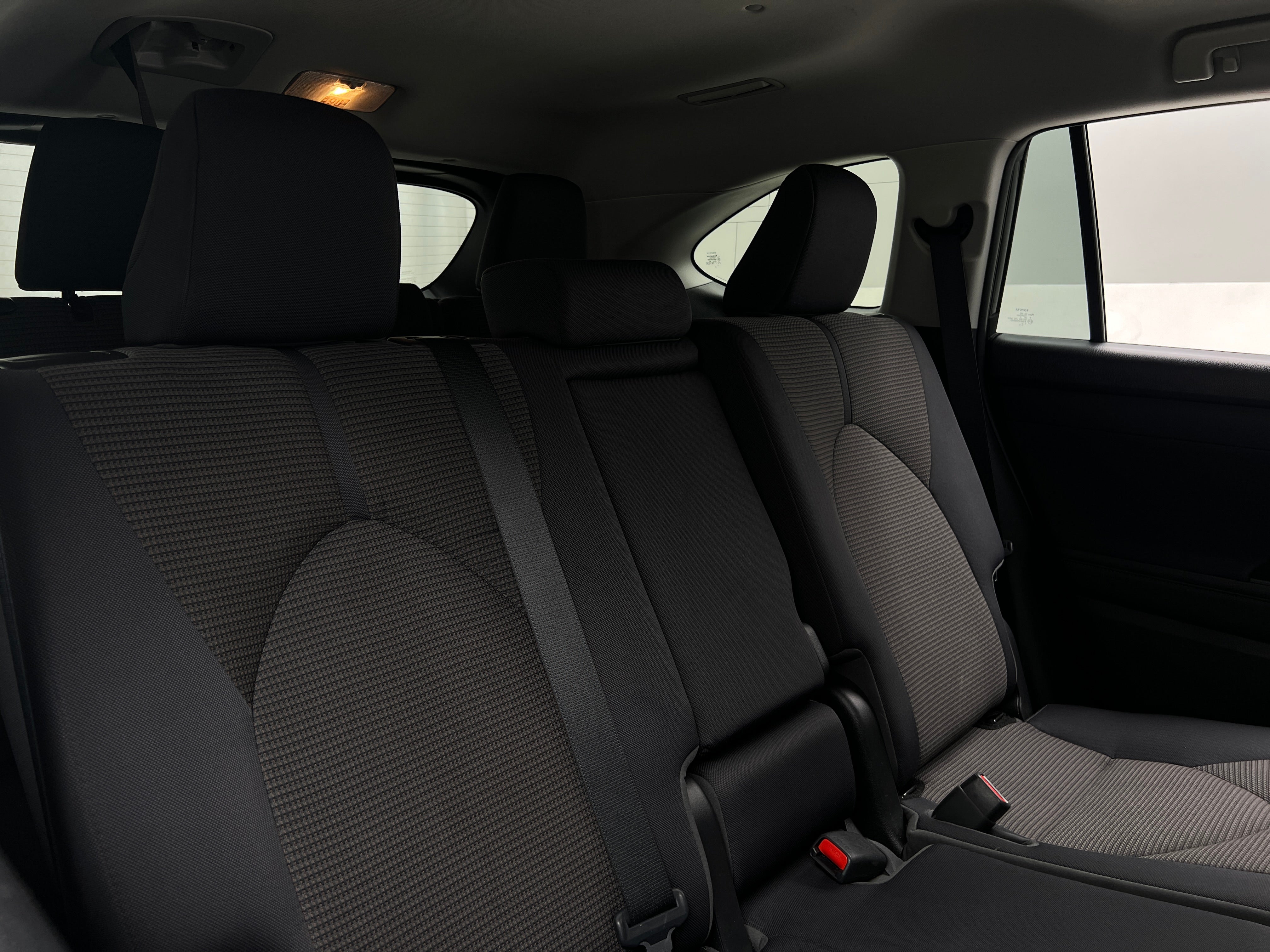 2023 Toyota Highlander LE 6