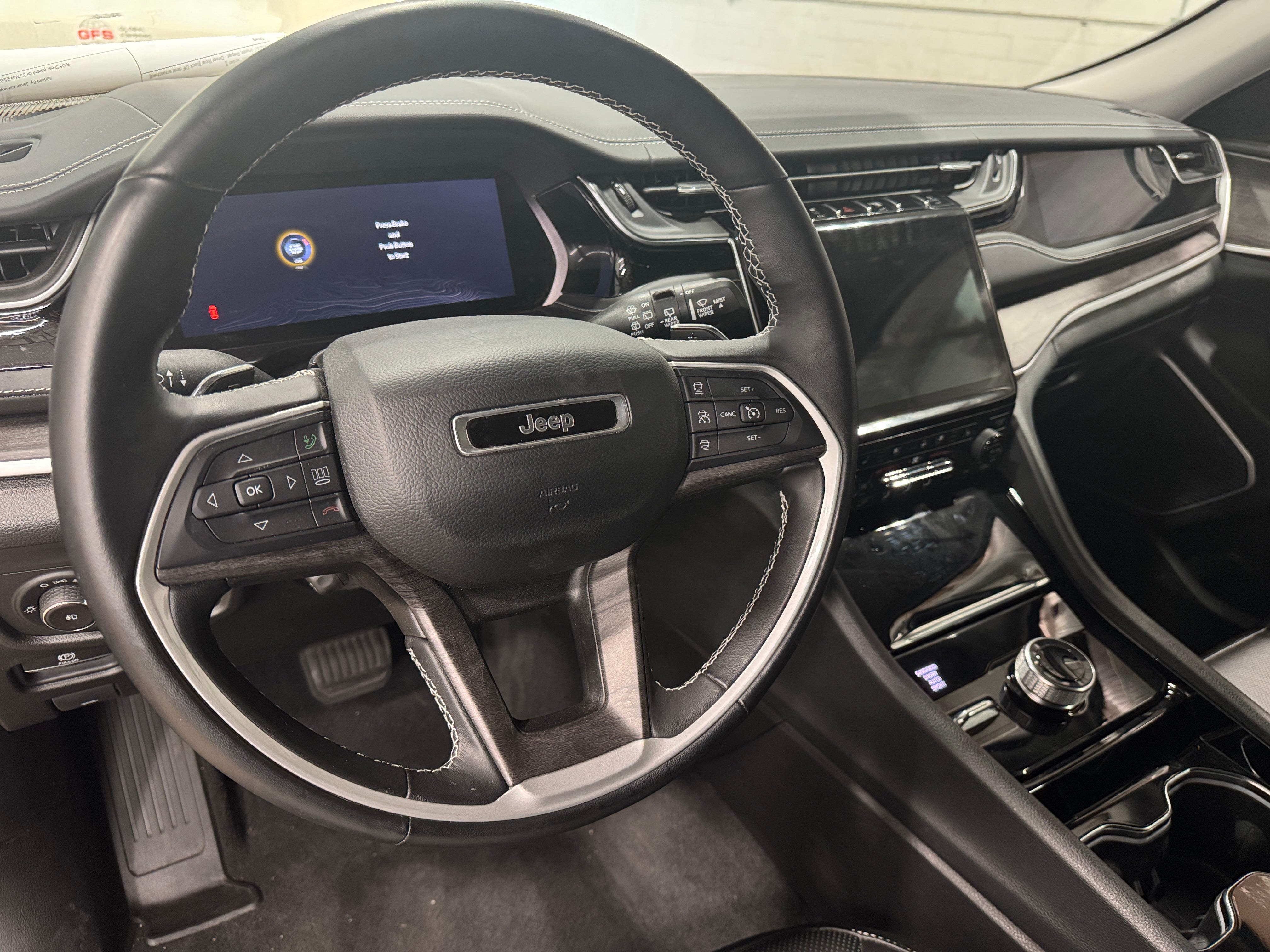 2022 Jeep Grand Cherokee L Limited Edition 2