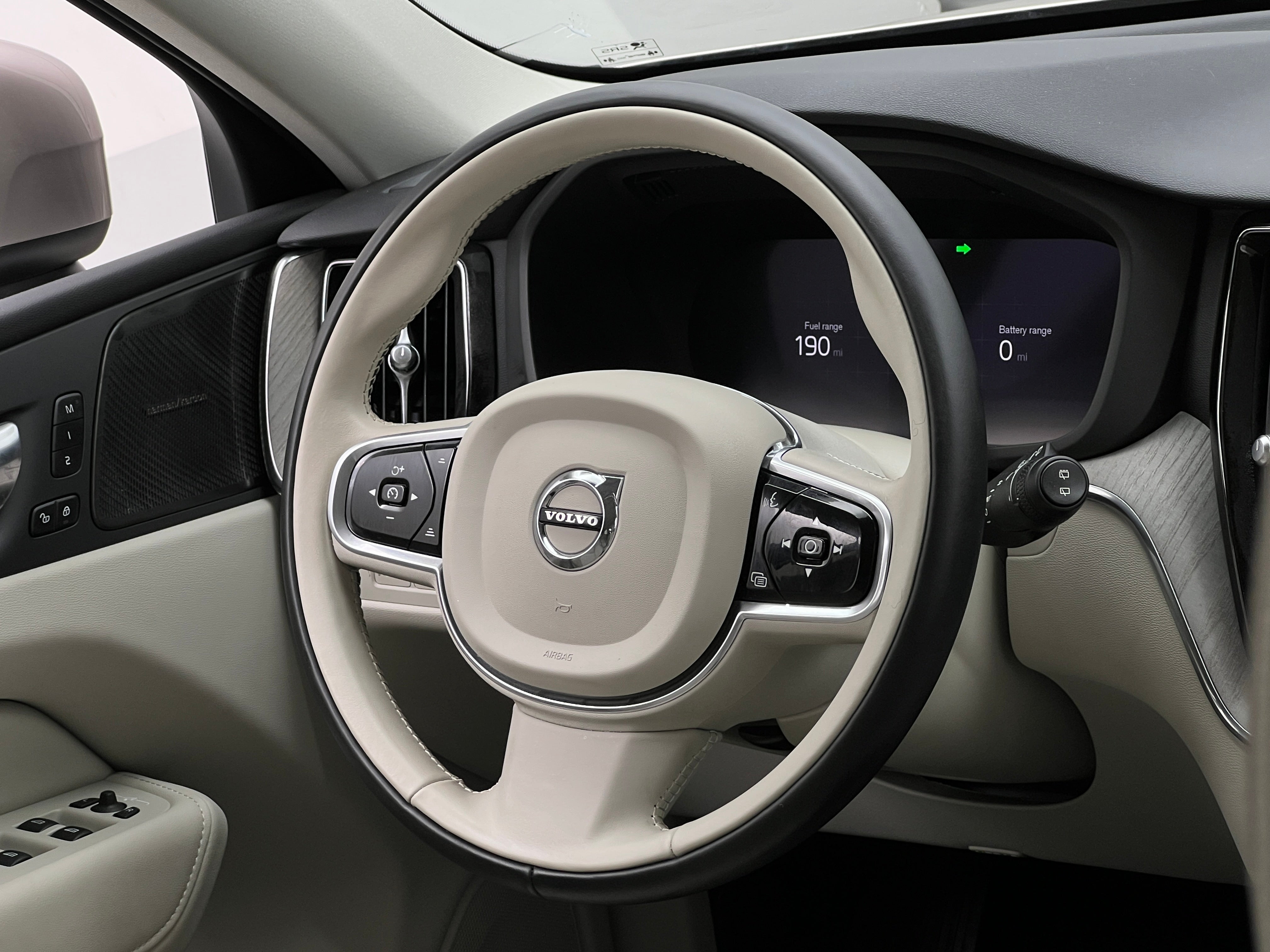 2023 Volvo XC60 Recharge Core 4