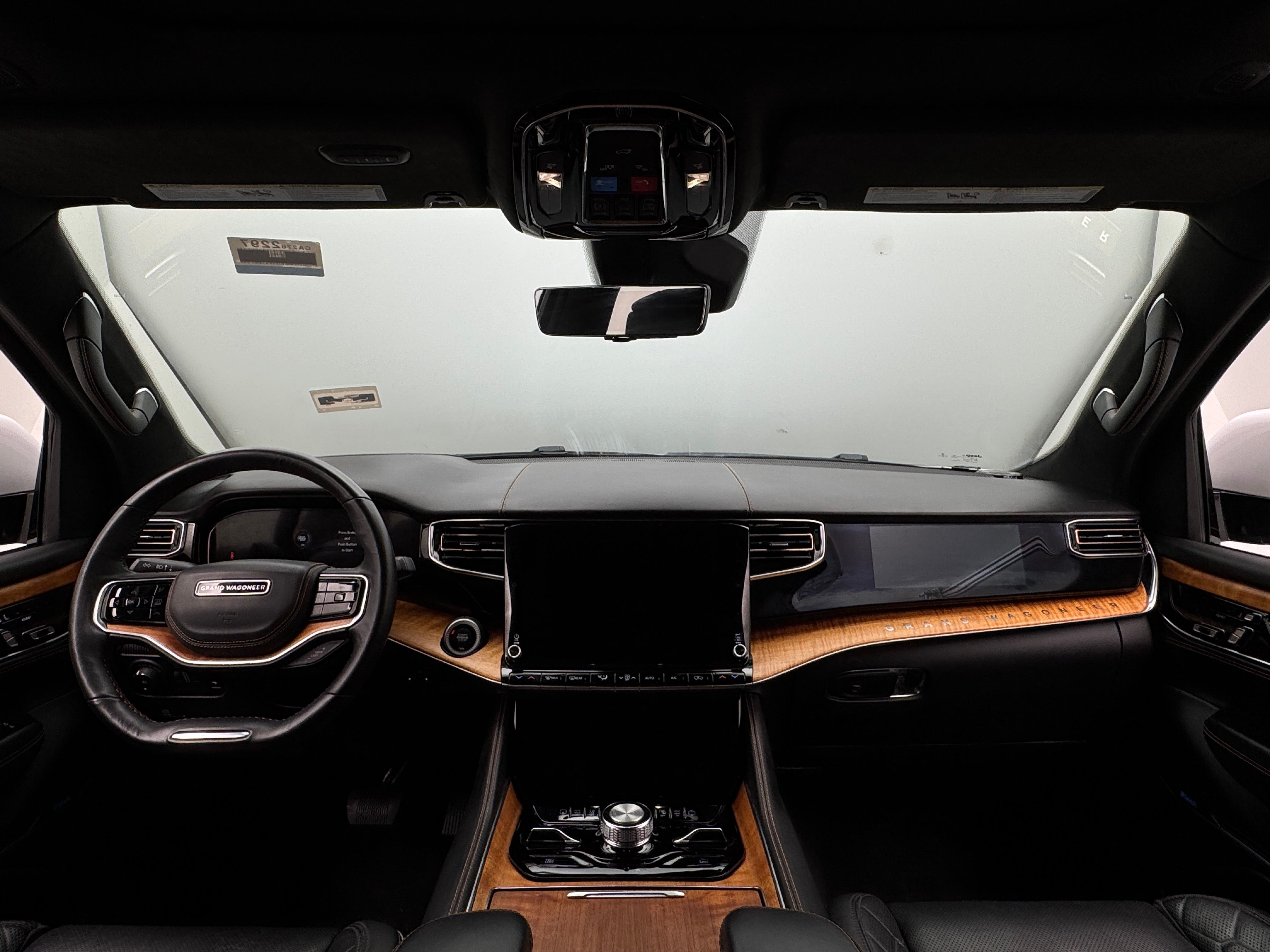 2022 Jeep Grand Wagoneer Series III 2