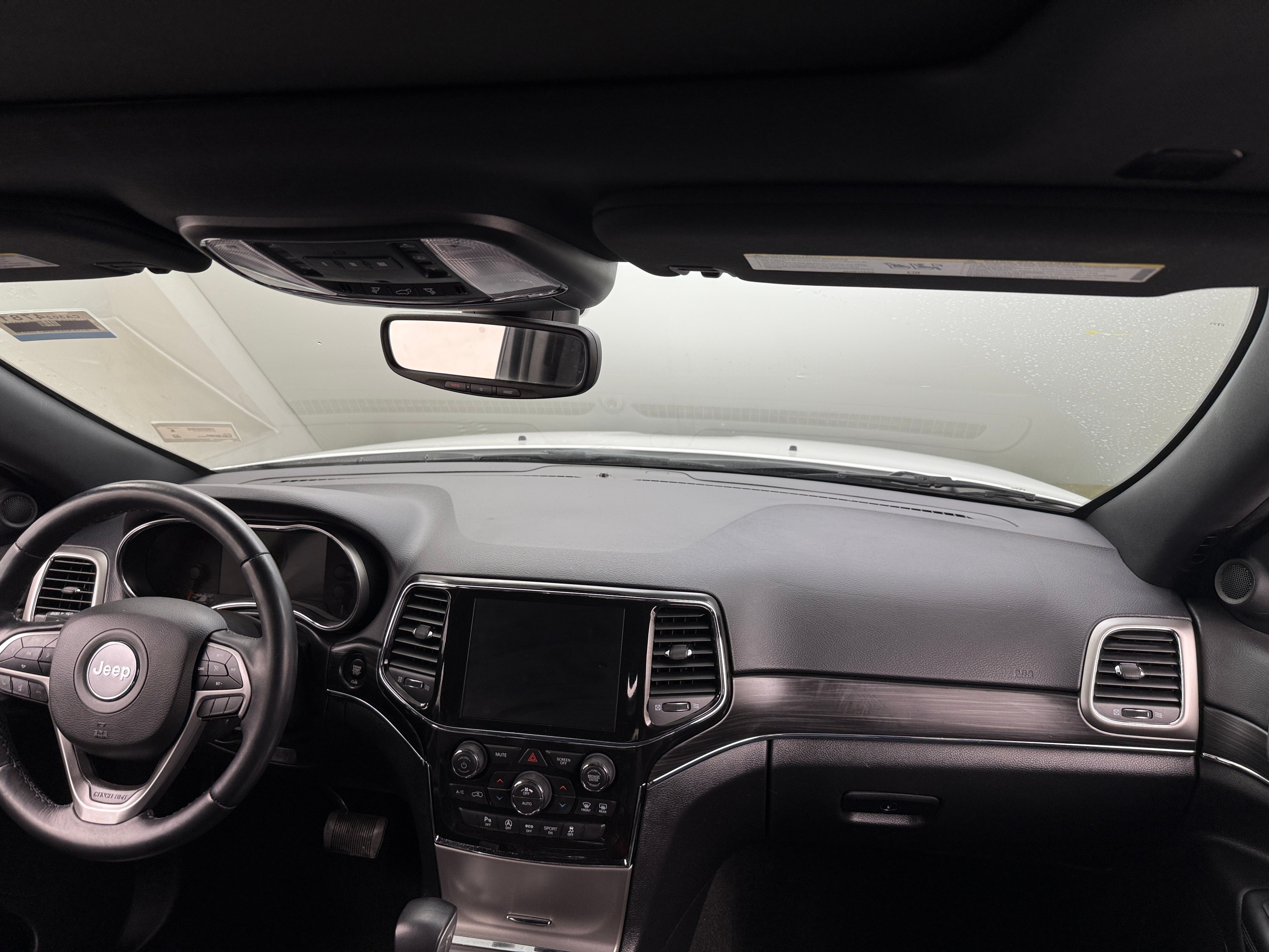 2022 Jeep Grand Cherokee Limited Edition 2