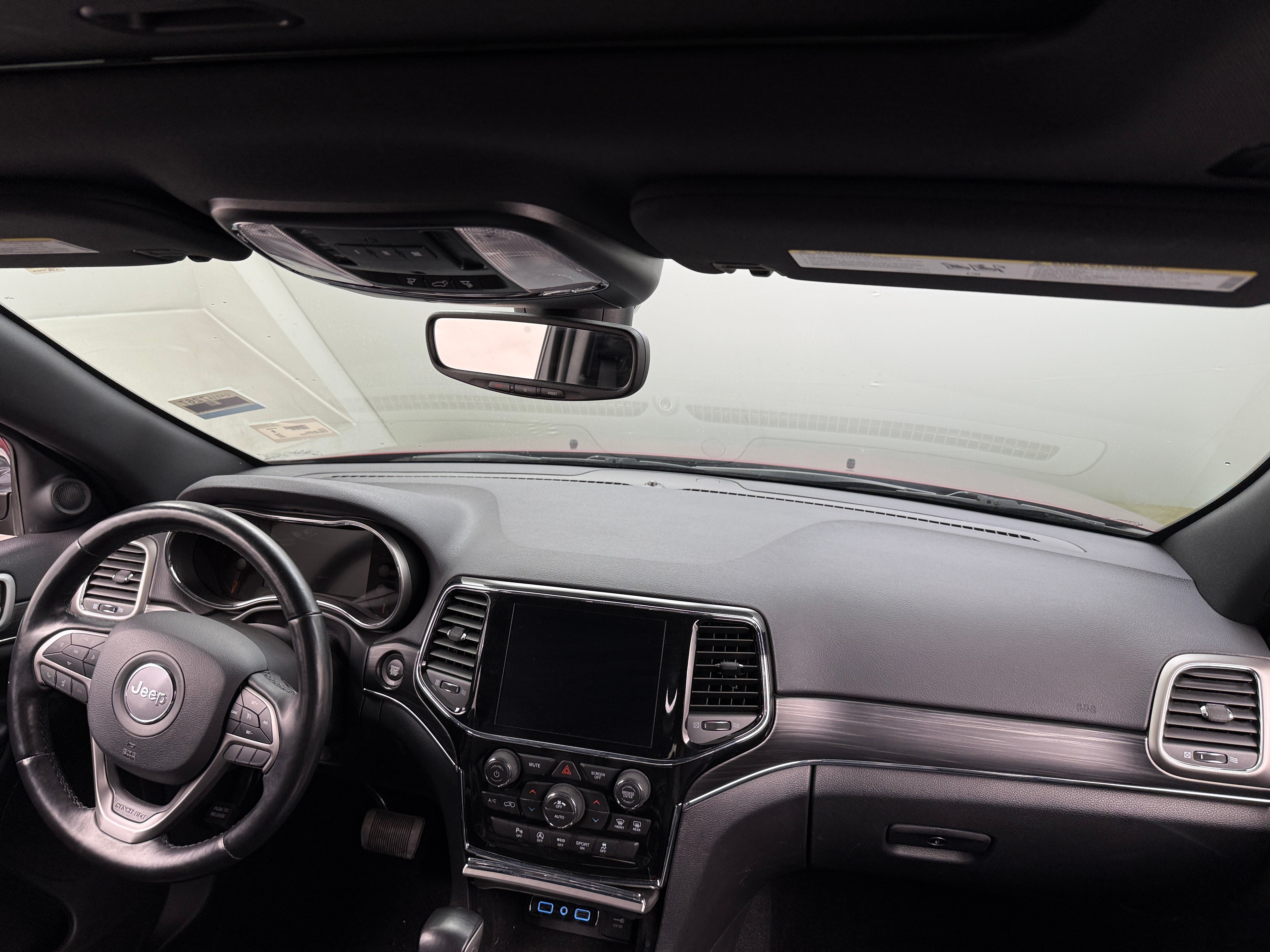 2020 Jeep Grand Cherokee Limited Edition 2