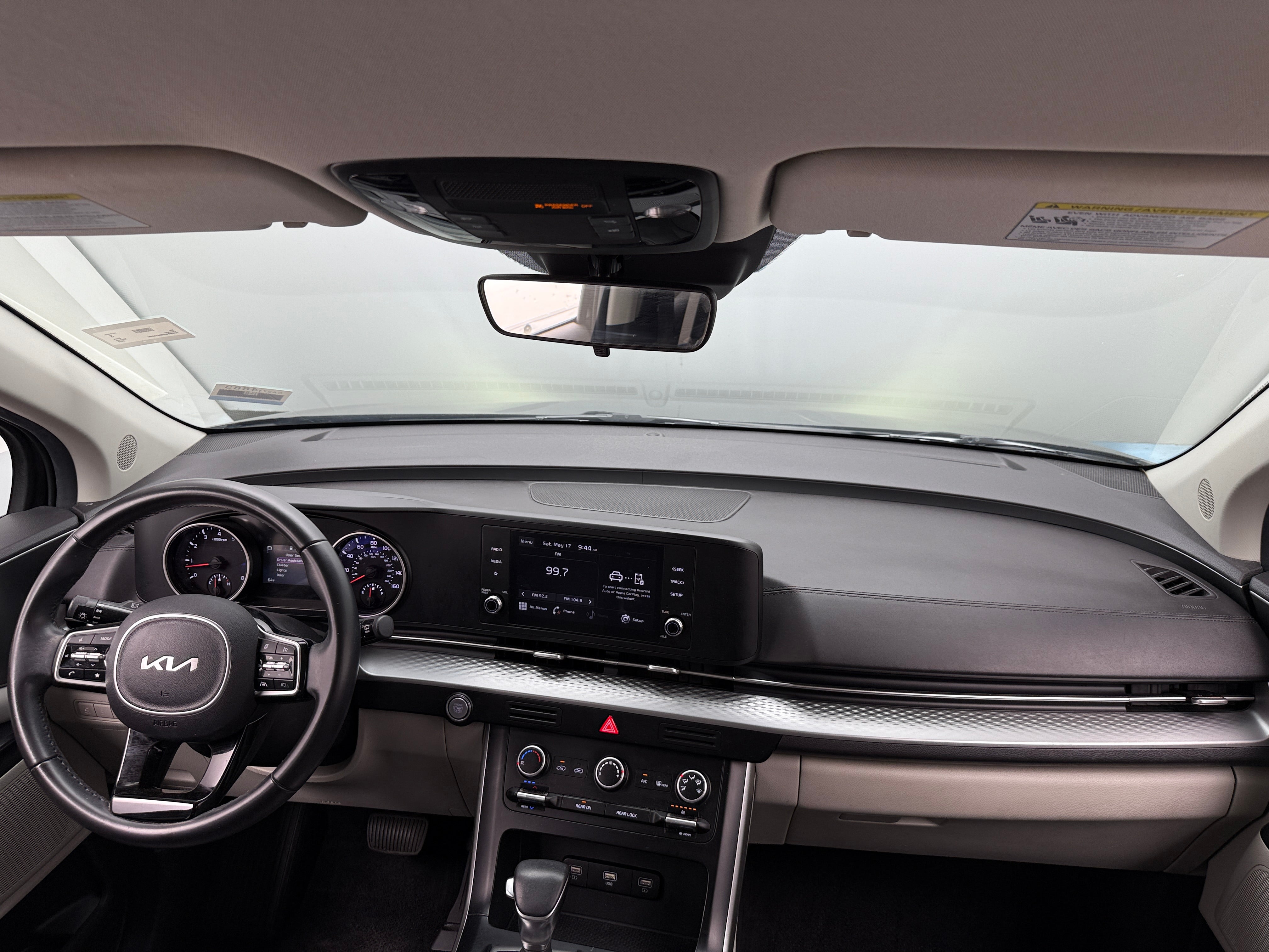 2022 Kia Carnival LX 3