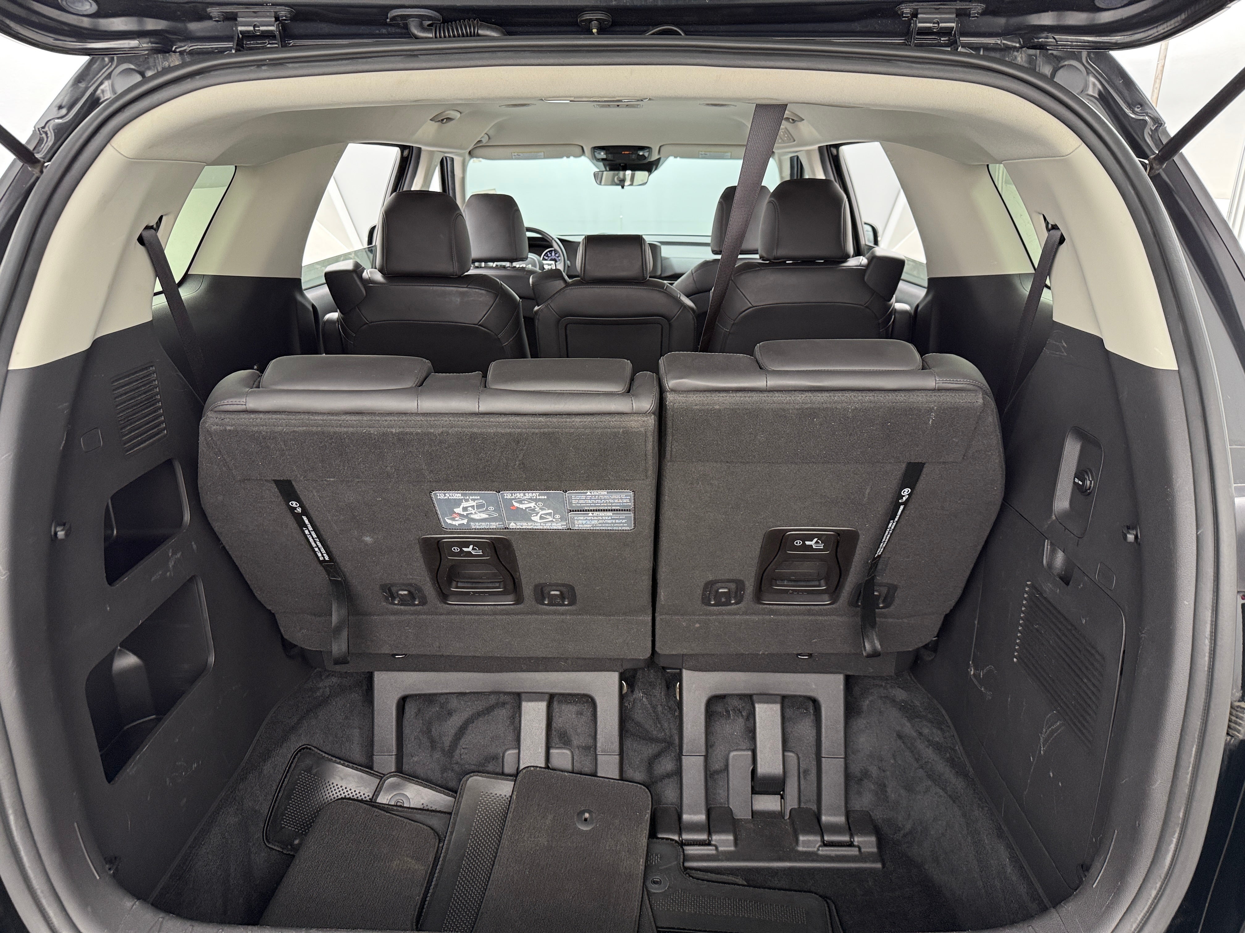 2022 Kia Carnival LX 7