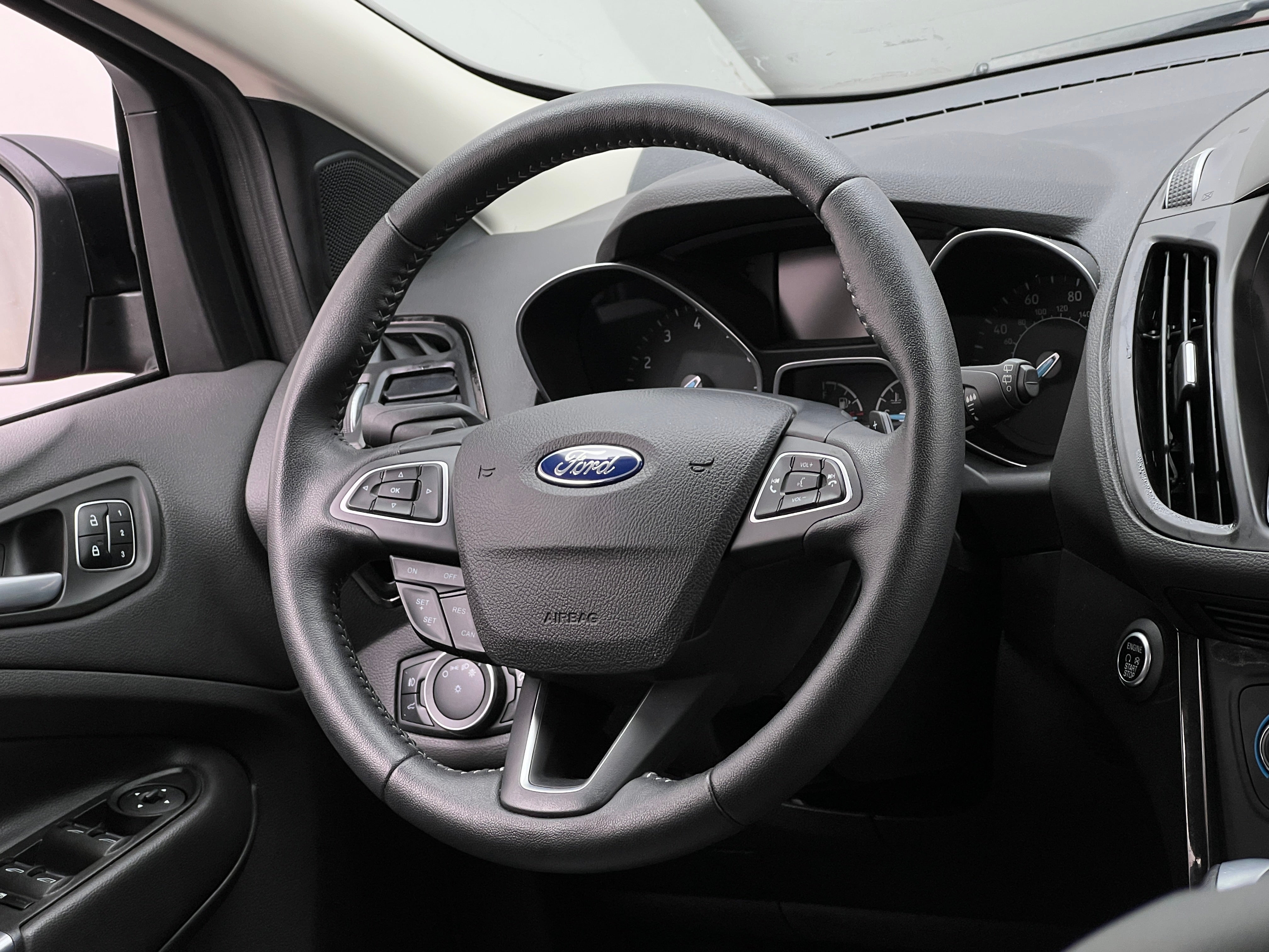 2017 Ford Escape Titanium 4