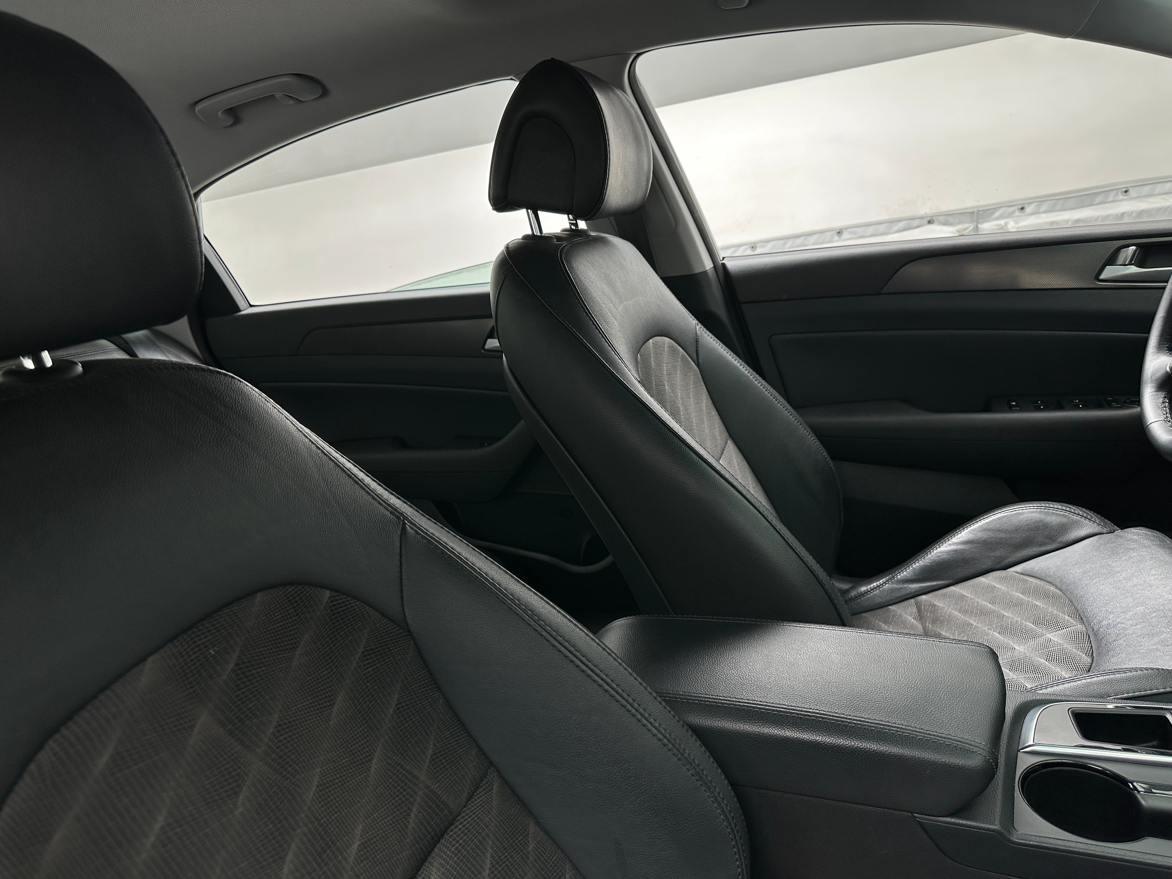 2017 Hyundai Sonata Sport 2