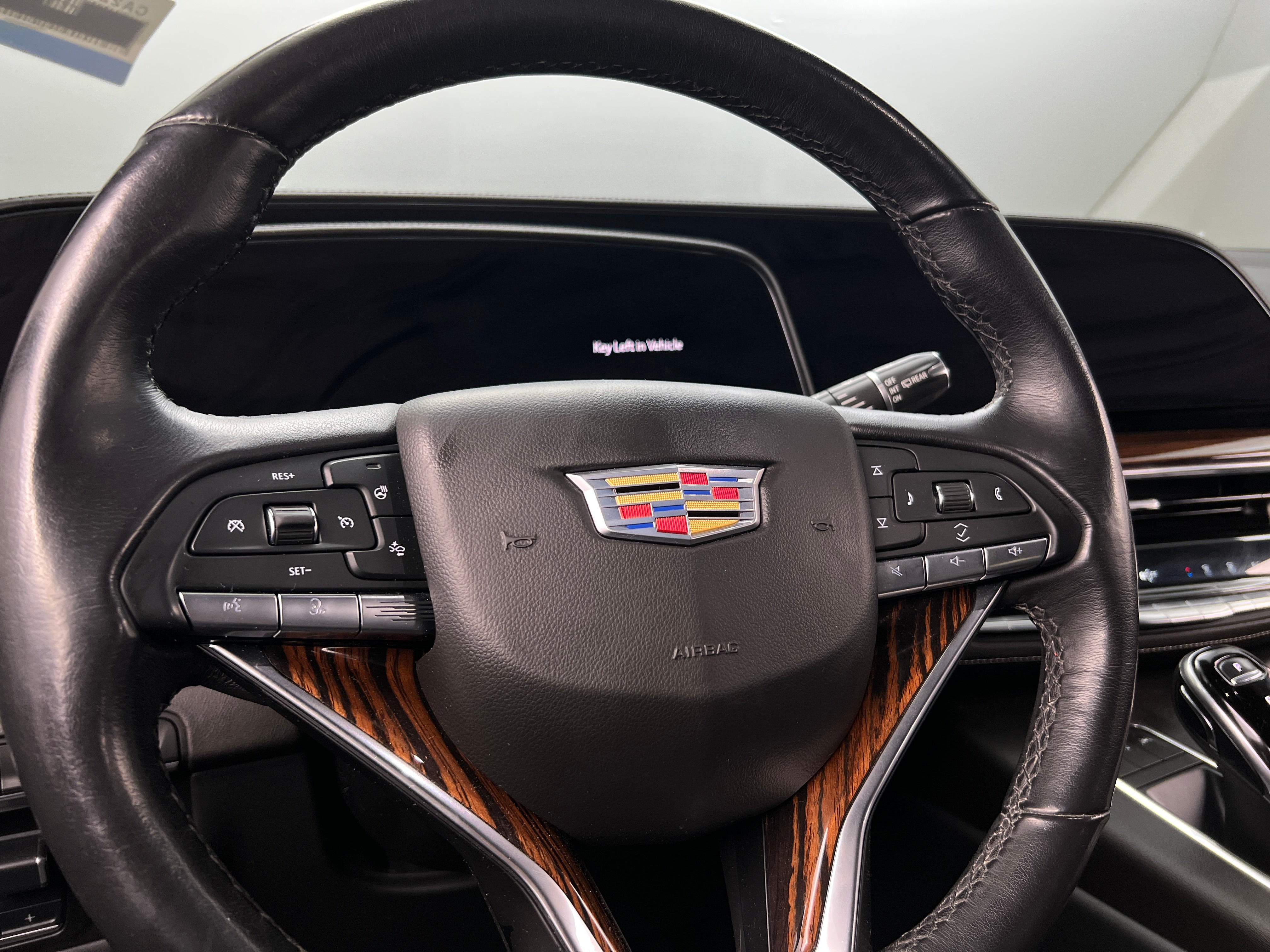 2021 Cadillac Escalade Premium Luxury 4