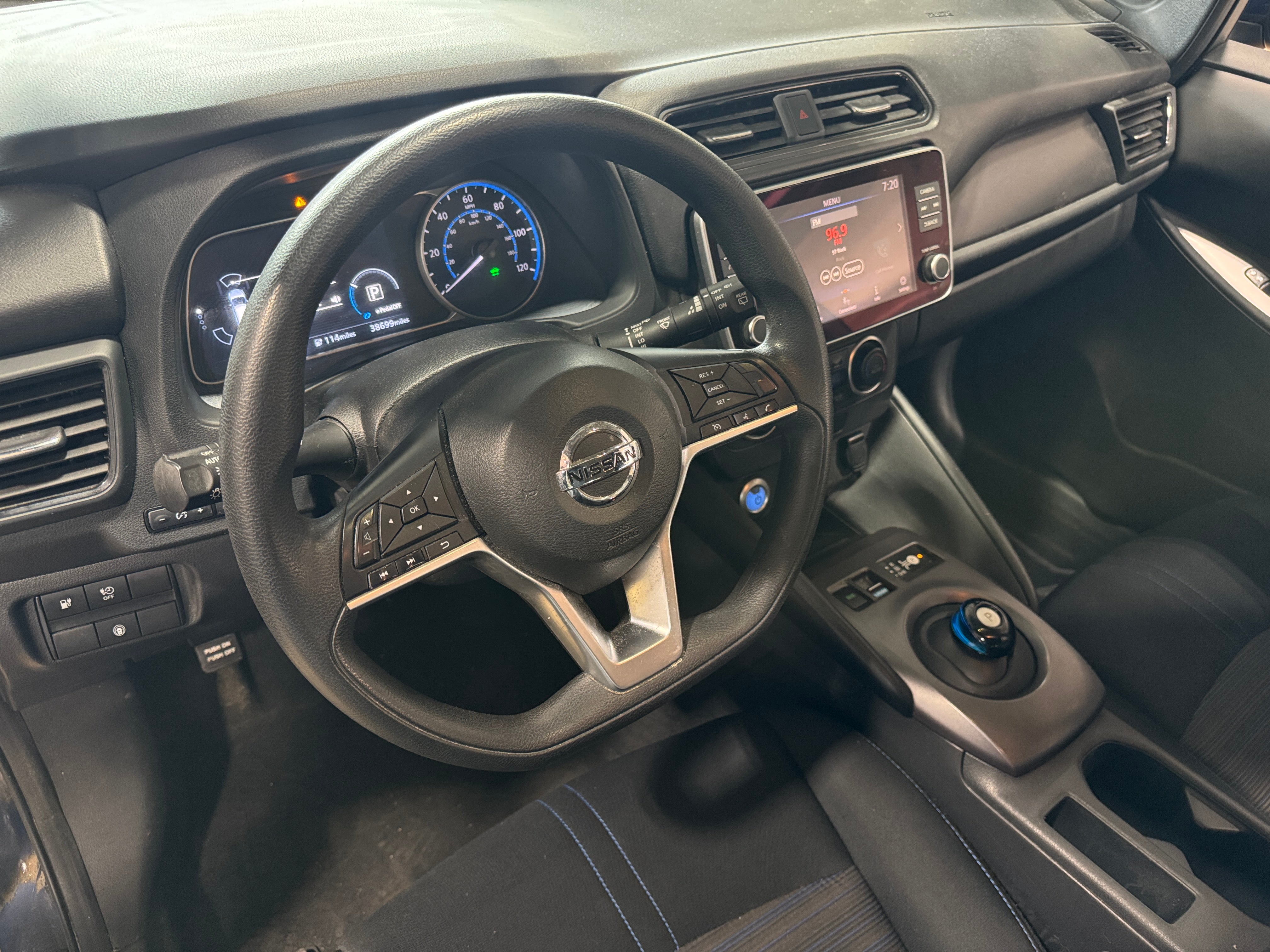2020 Nissan Leaf S 3