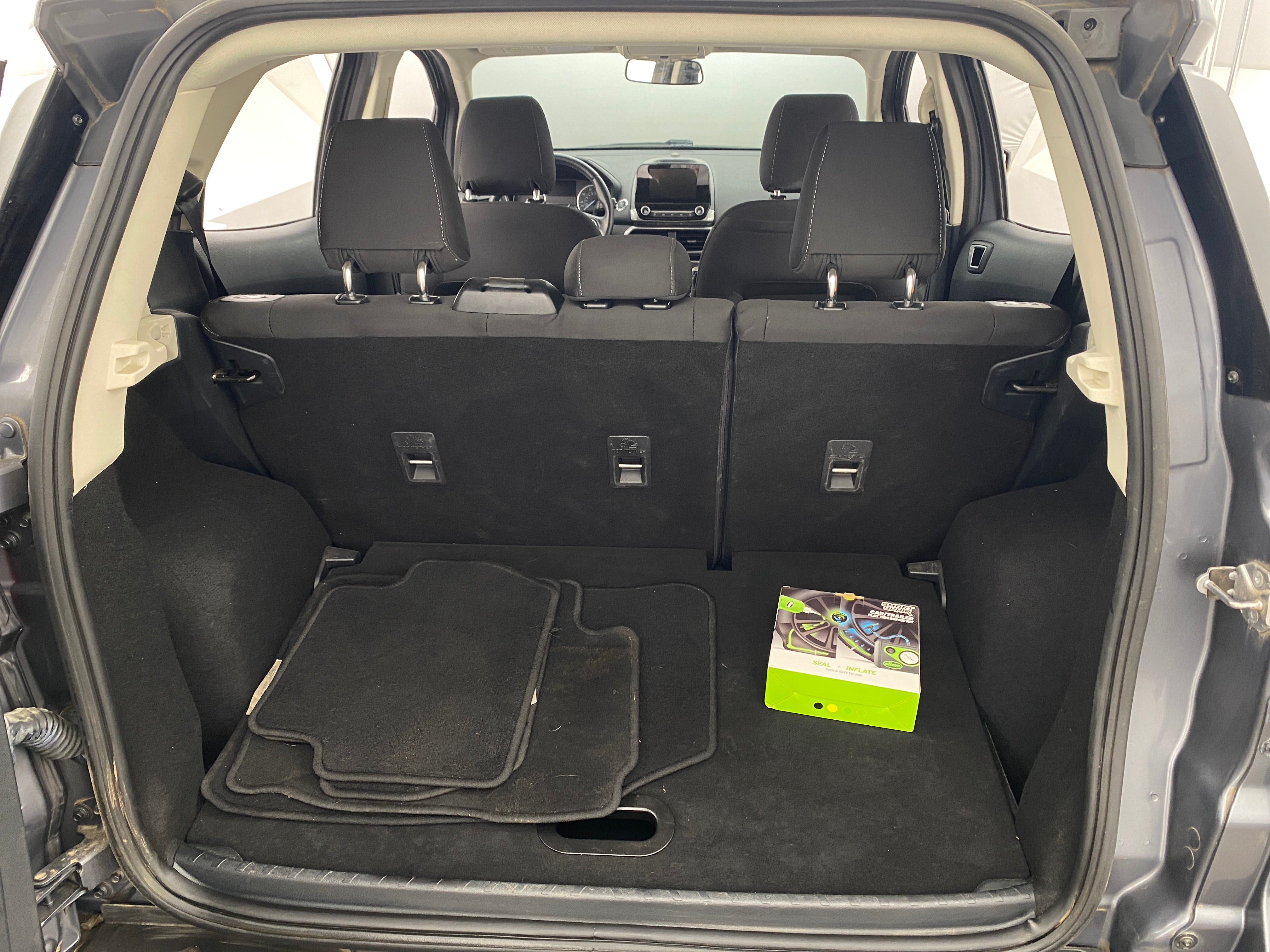 2018 Ford EcoSport SE 7