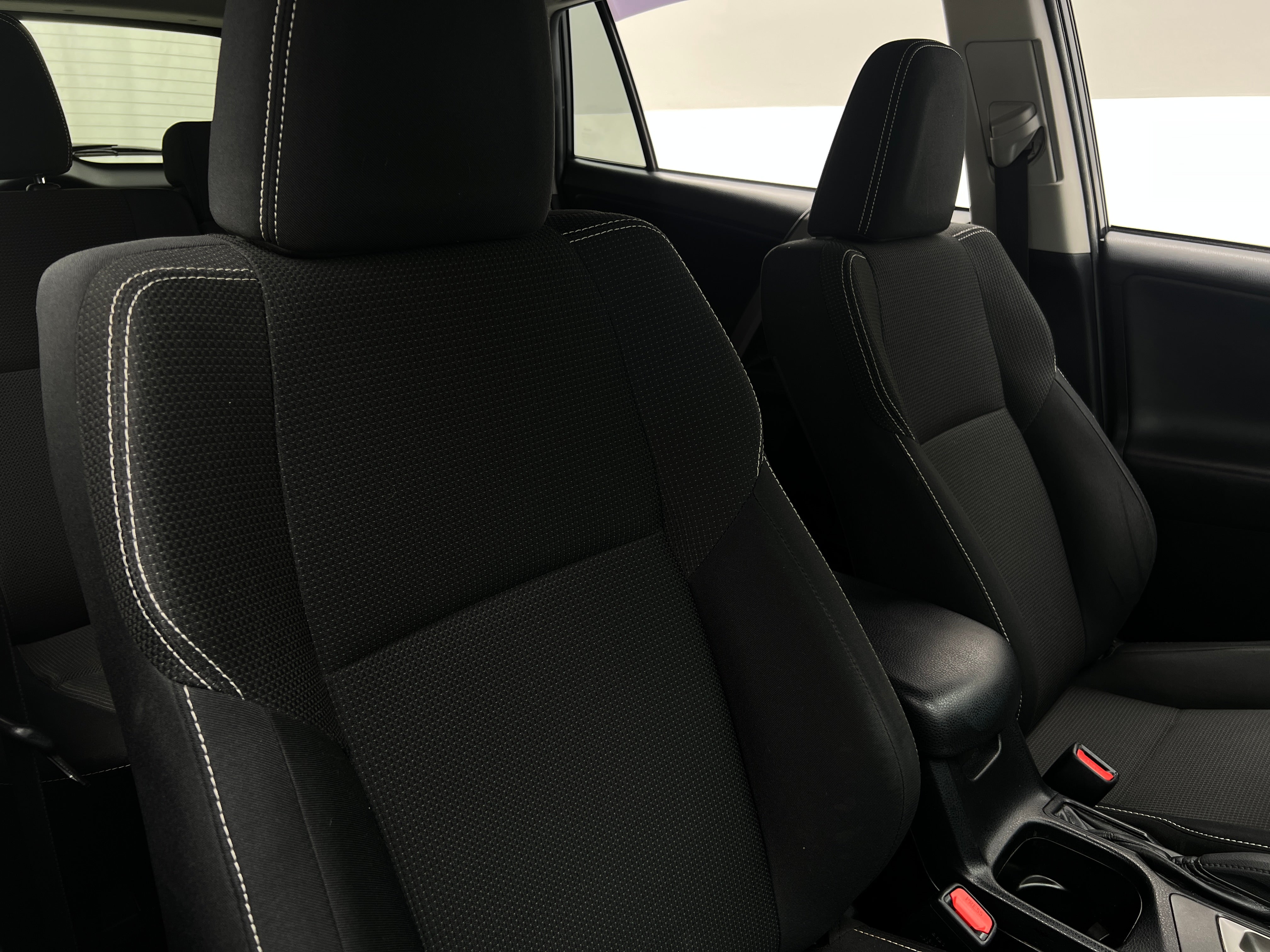 2017 Toyota RAV4 XLE 2