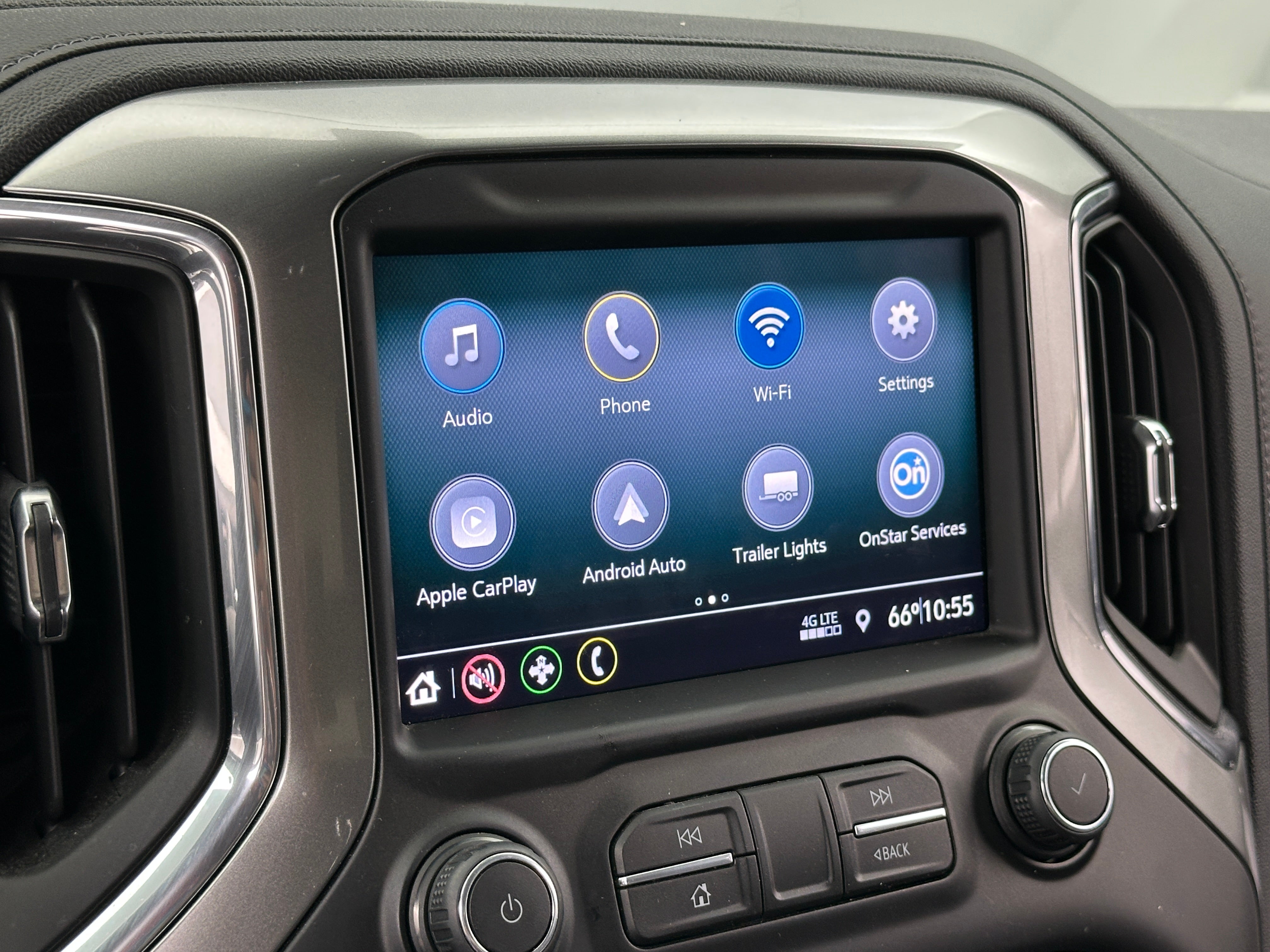 2020 Chevrolet Silverado 1500 LT 4