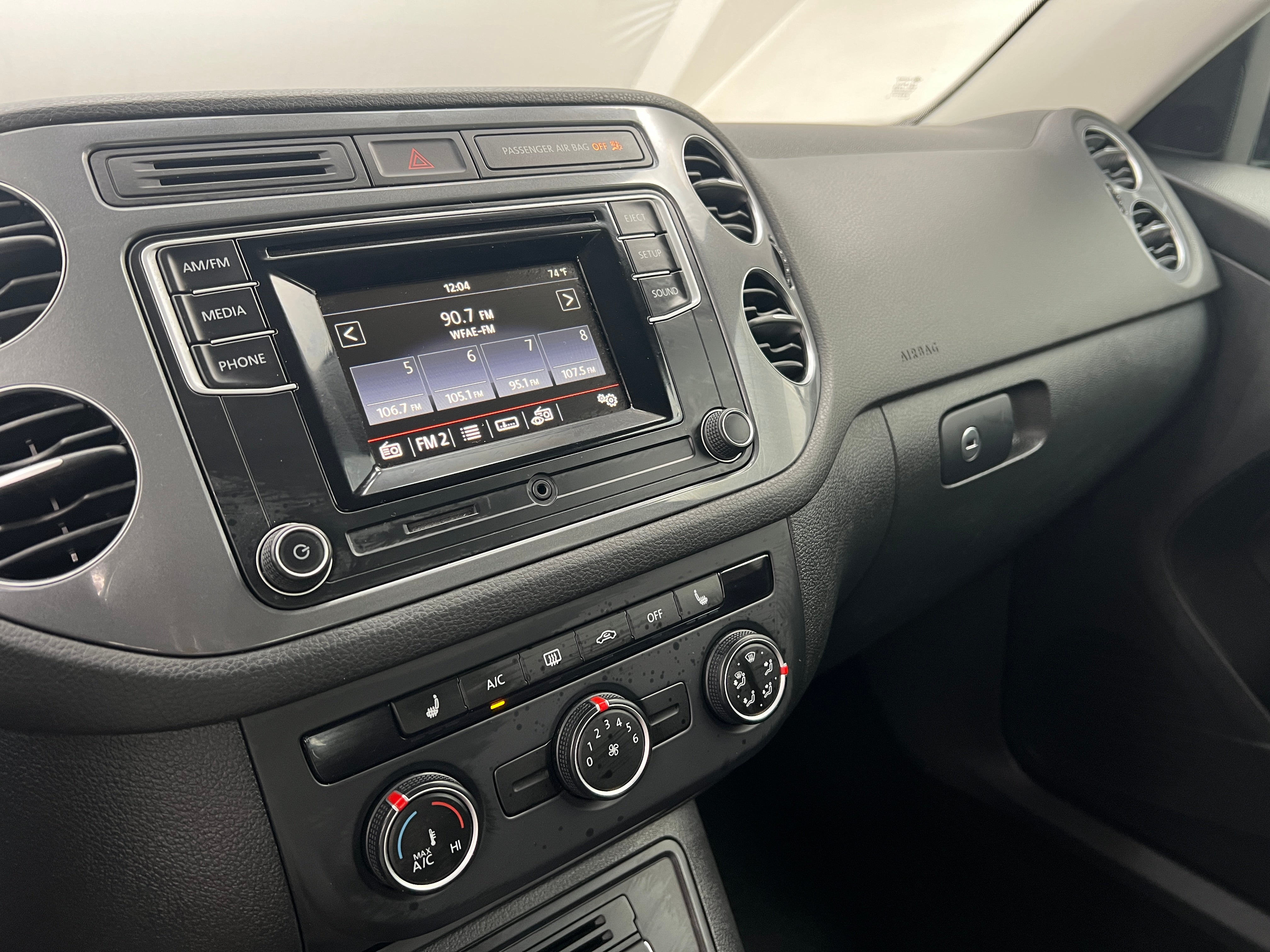 2016 Volkswagen Tiguan 2.0T 4