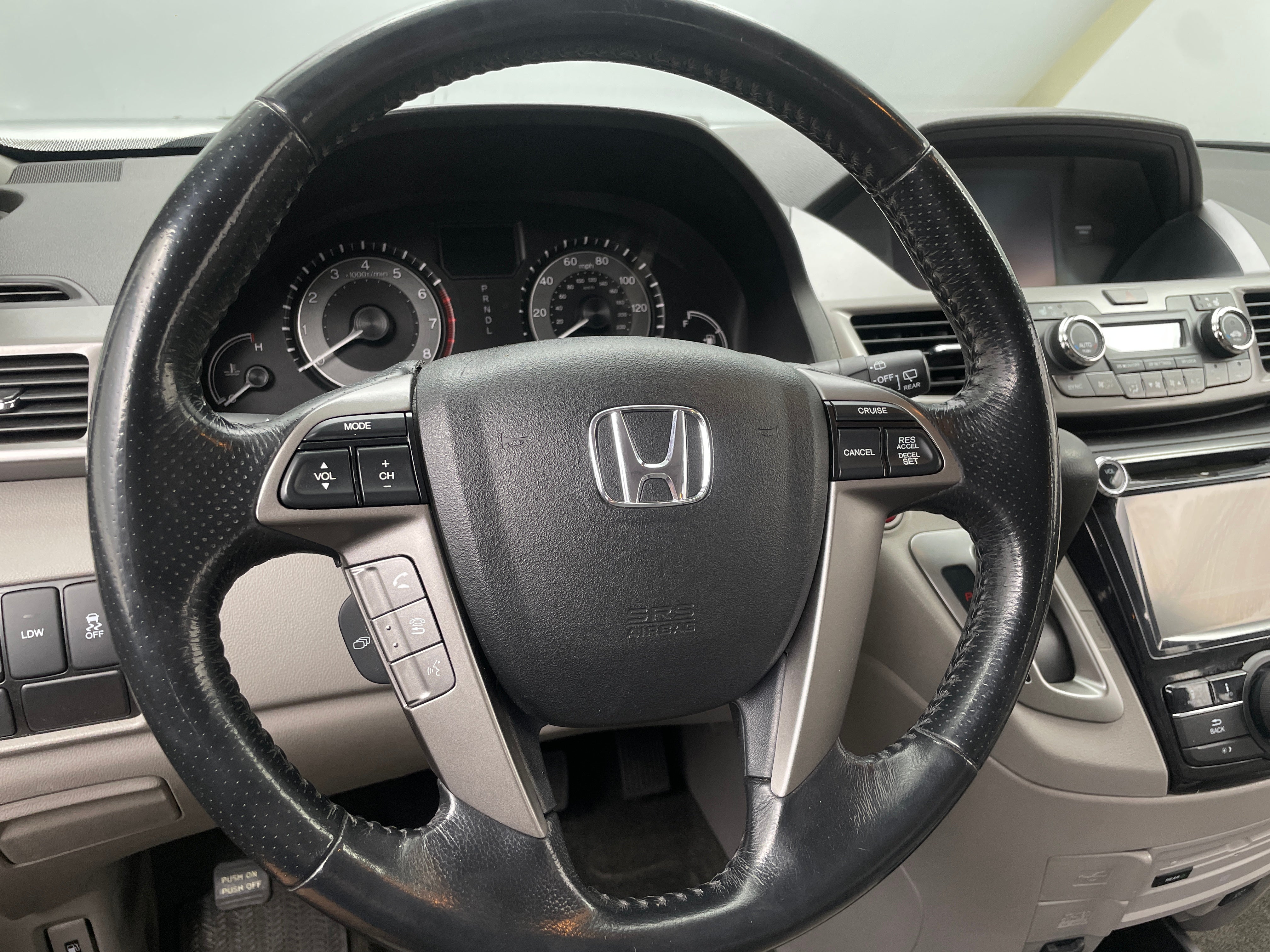 2016 Honda Odyssey EX-L 4