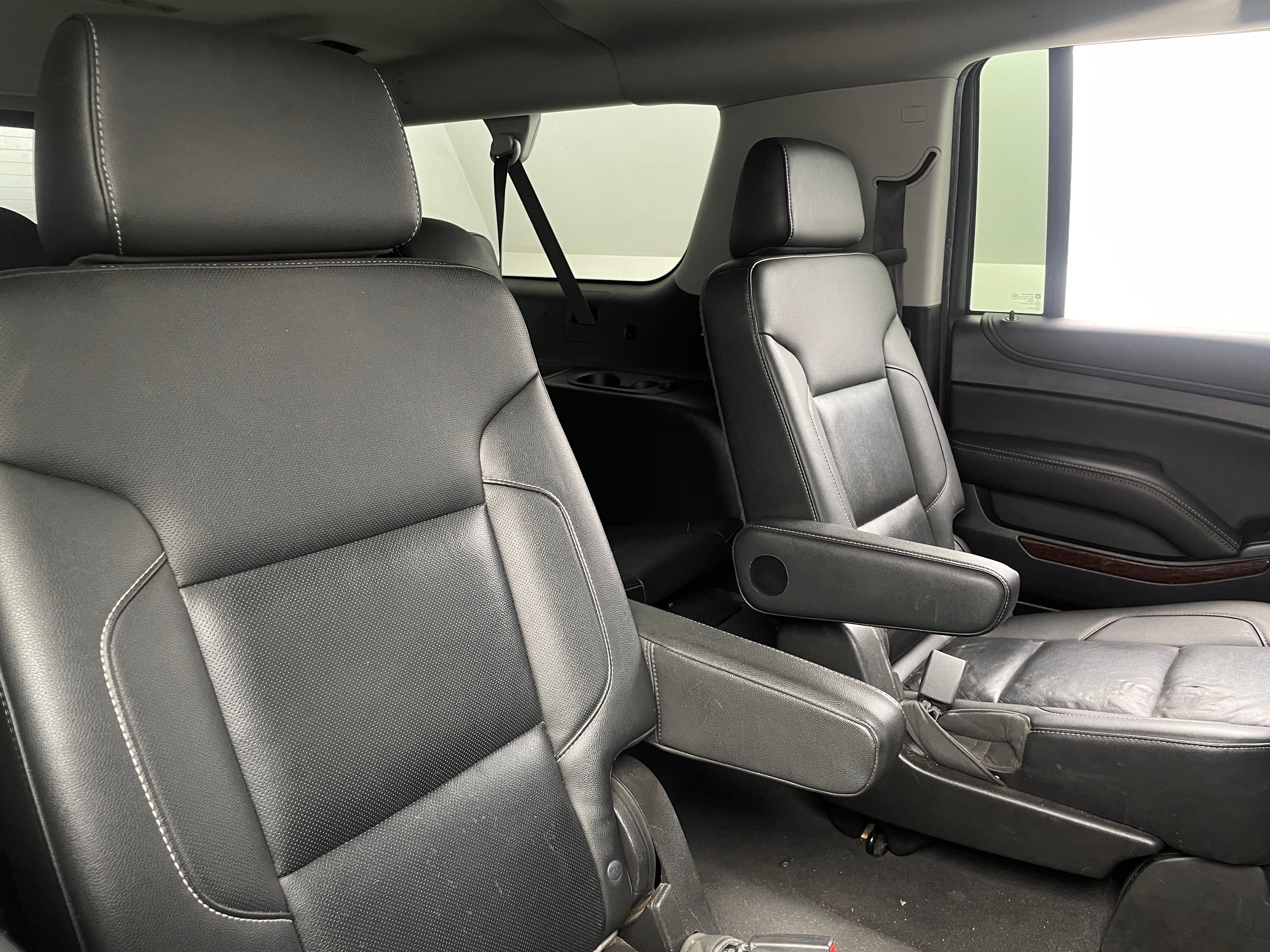 Thumbnail: 2019 GMC Yukon XL - 4