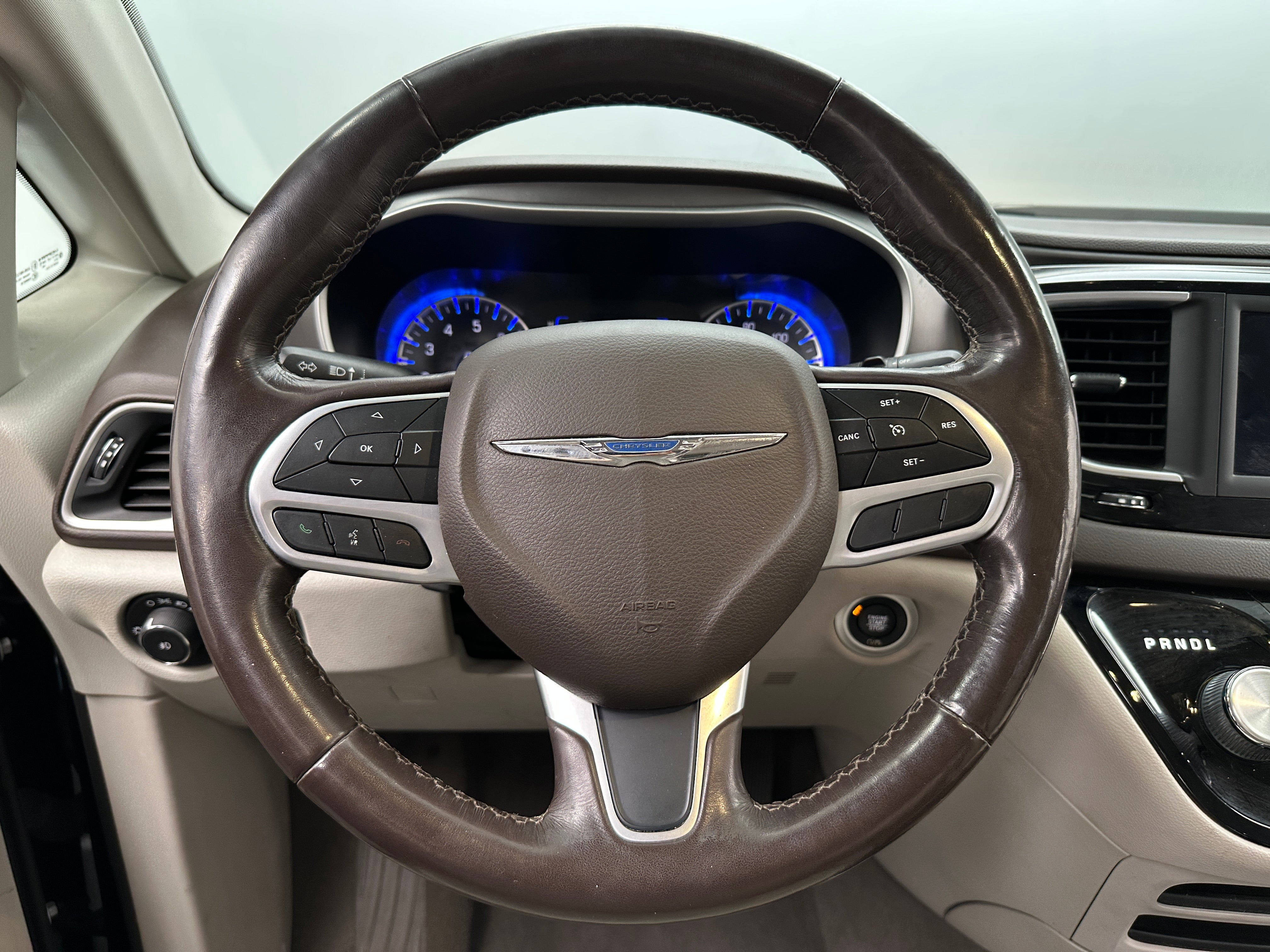 2019 Chrysler Pacifica Touring L 4