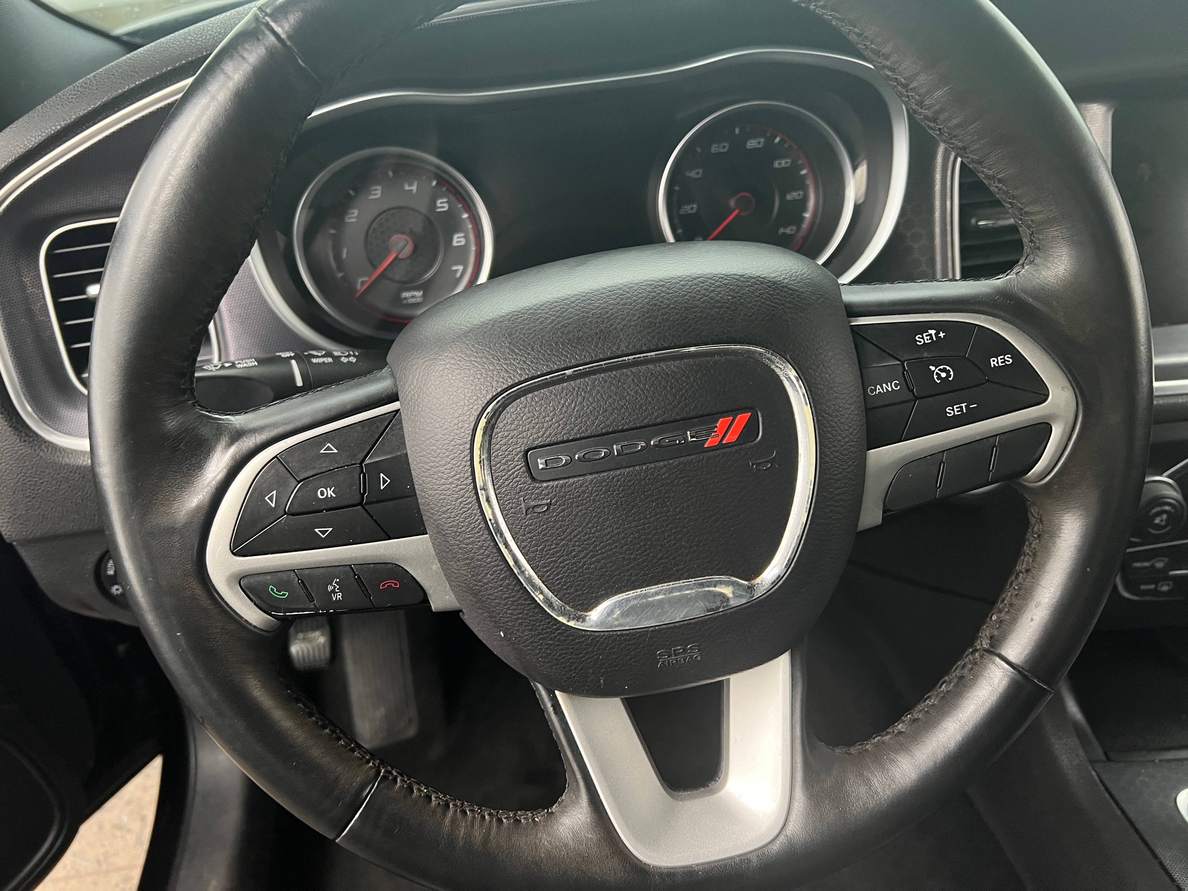 2016 Dodge Charger SXT 4