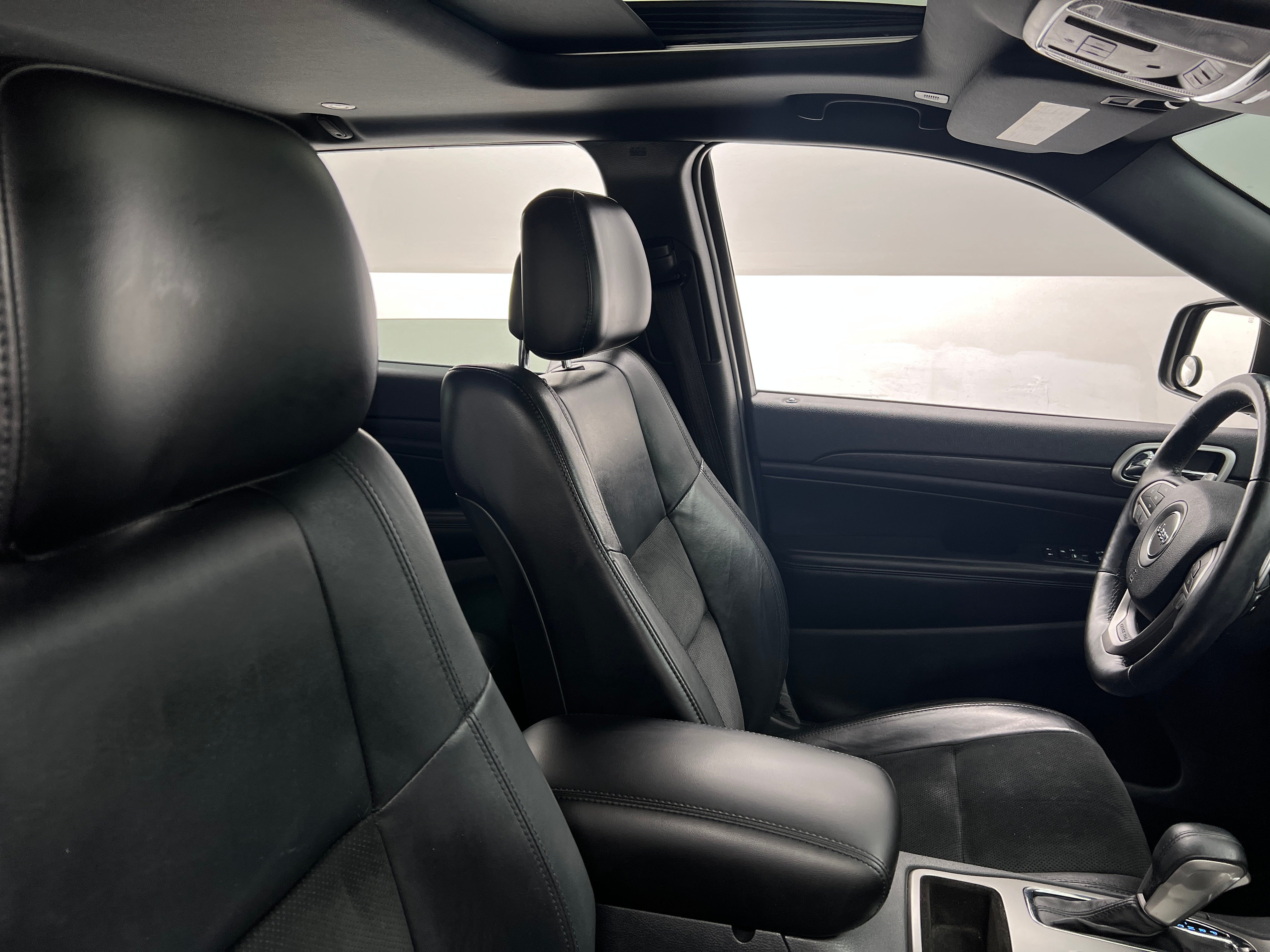 2017 Jeep Grand Cherokee Altitude 2