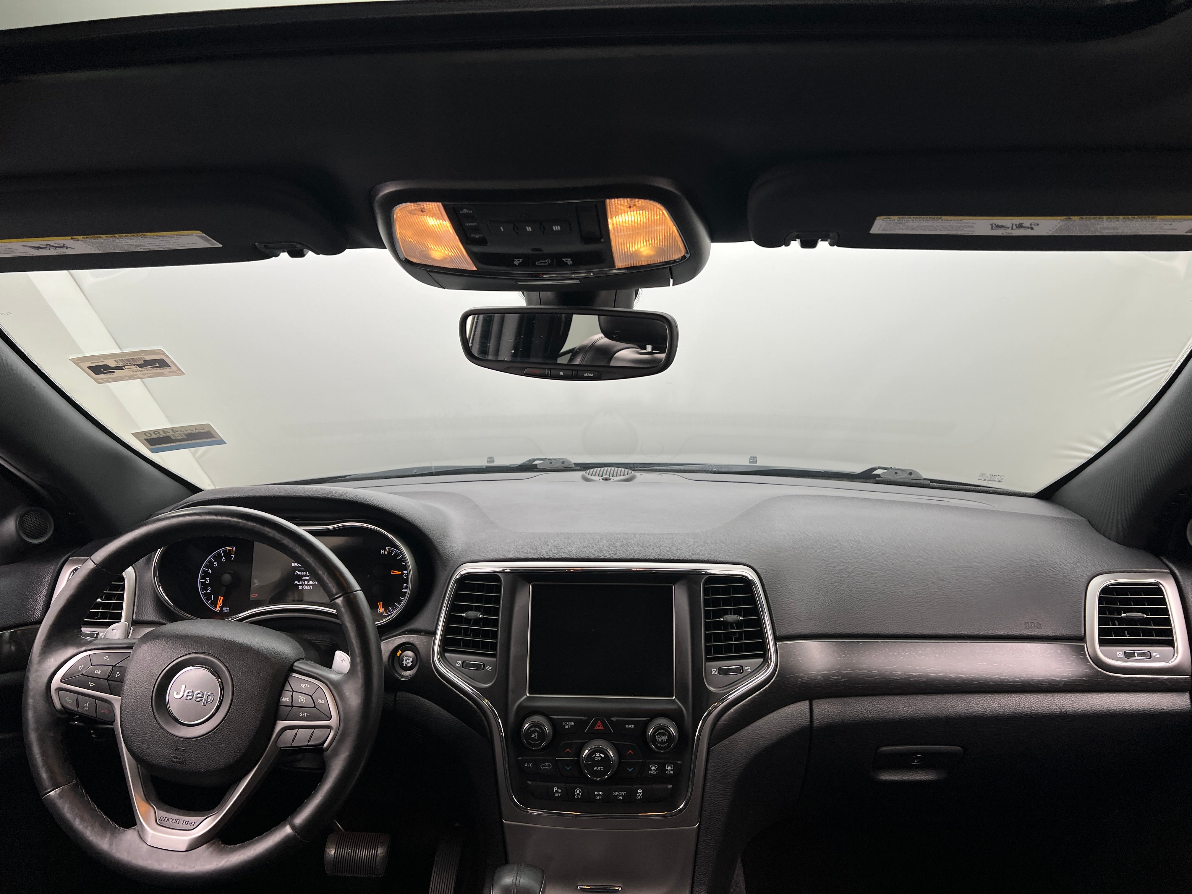 2017 Jeep Grand Cherokee Altitude 3