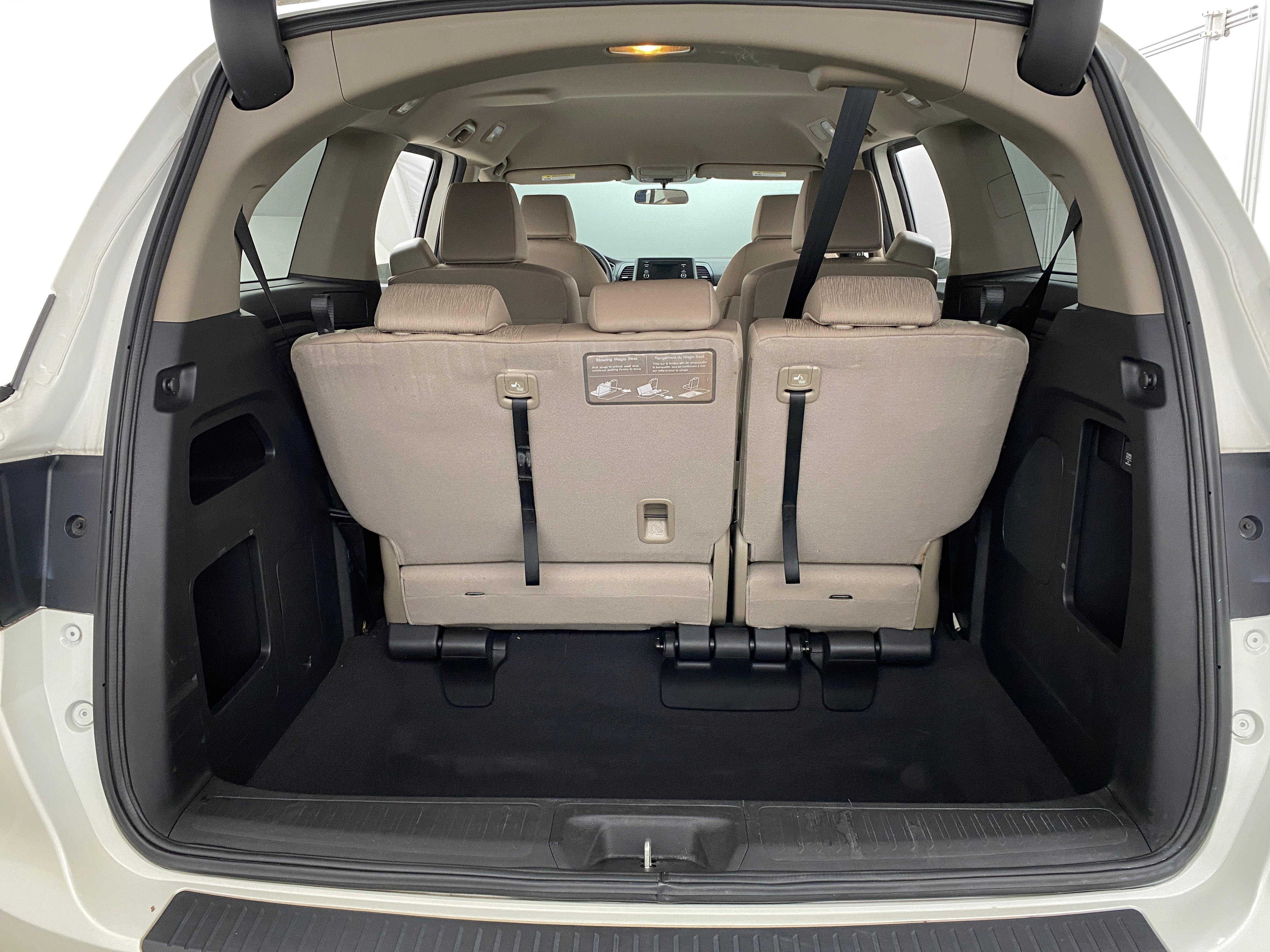 2018 Honda Odyssey LX 7