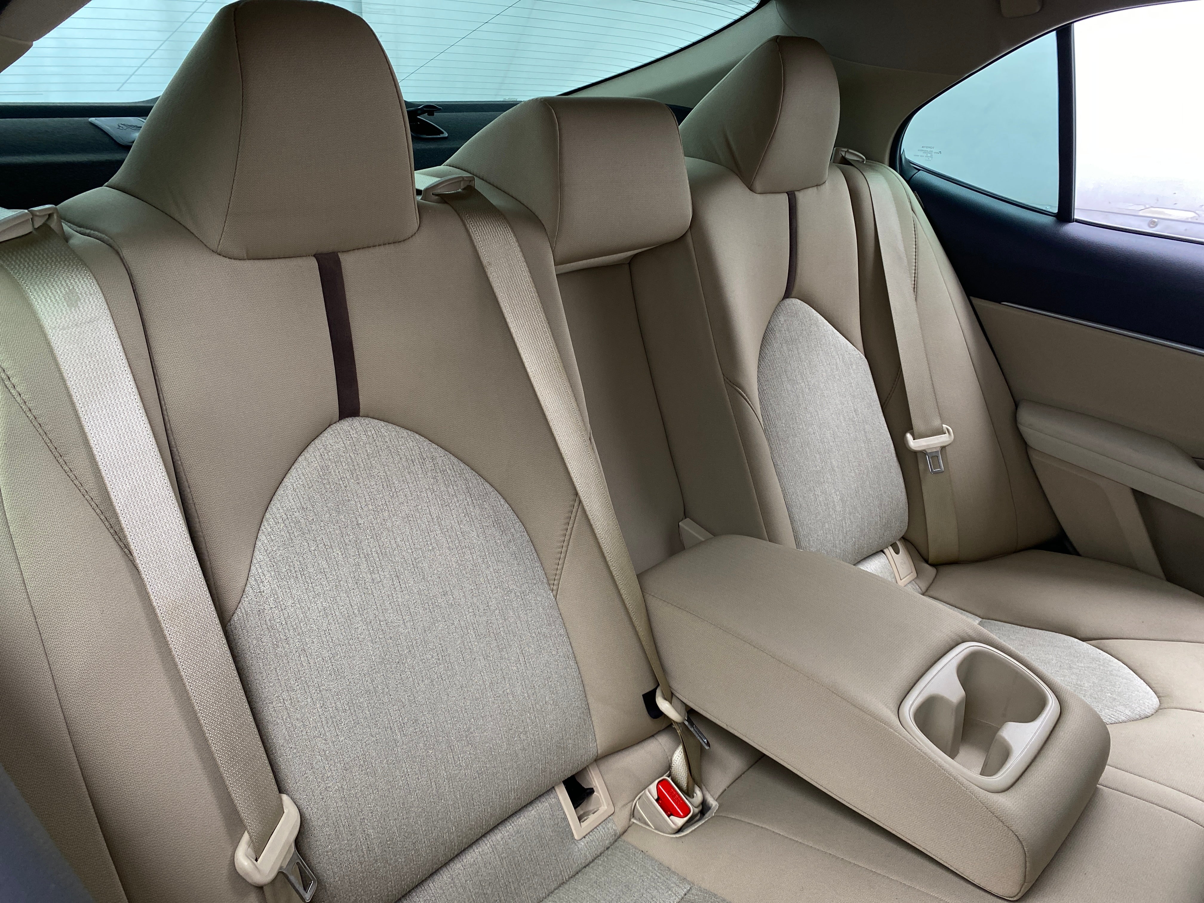 2019 Toyota Camry LE 6