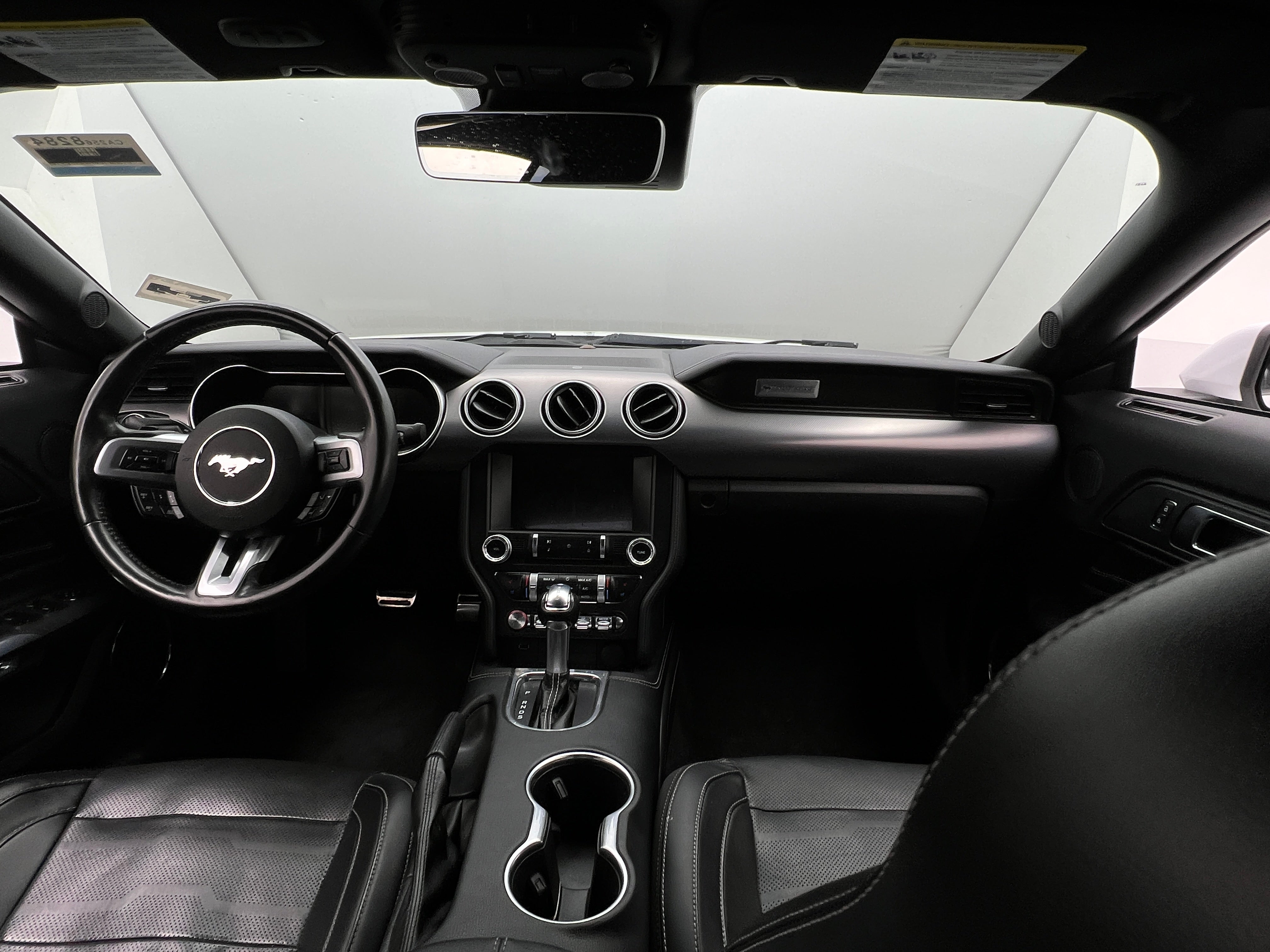 2019 Ford Mustang  2