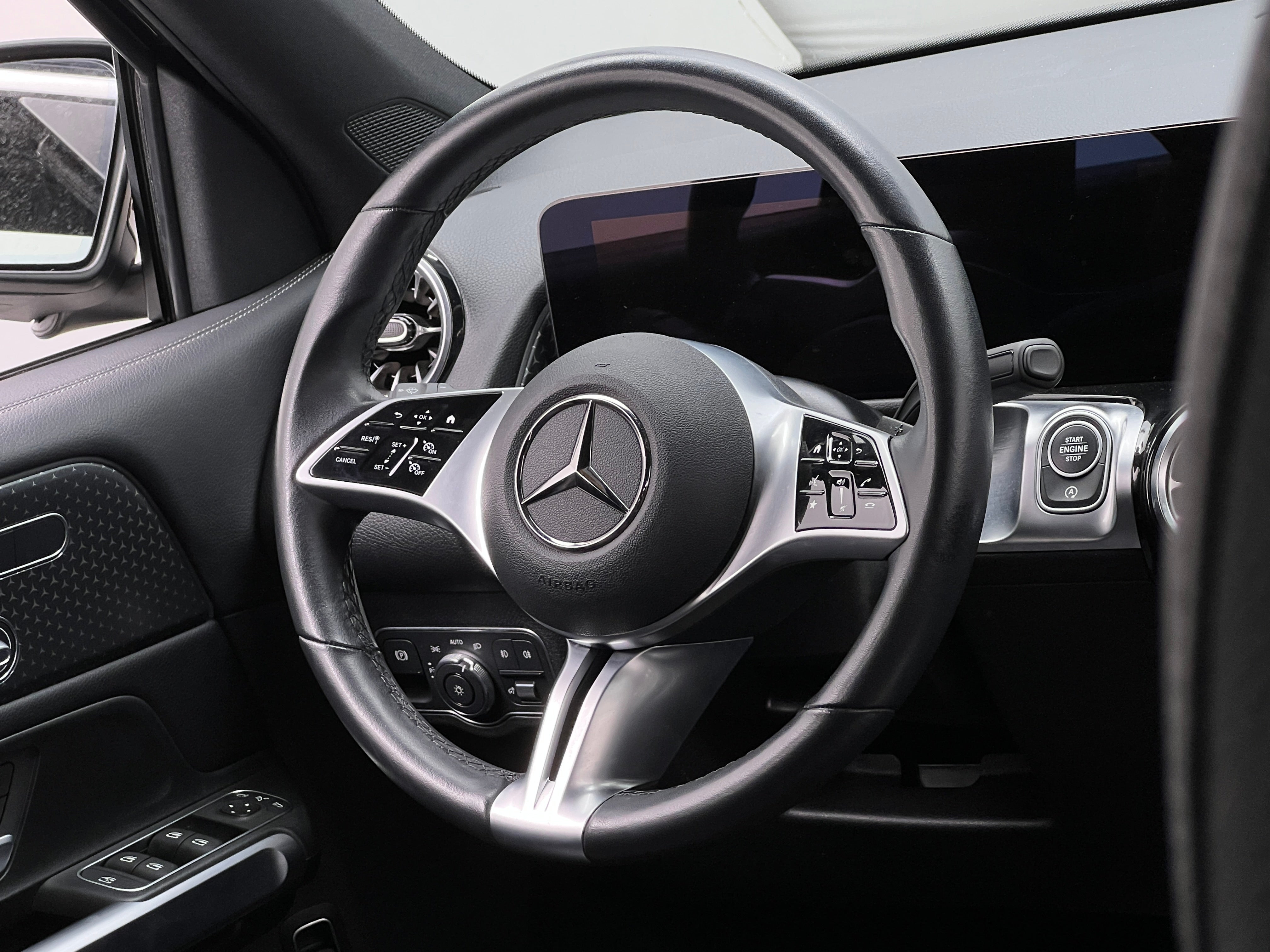 2024 Mercedes-Benz GLB 250 4