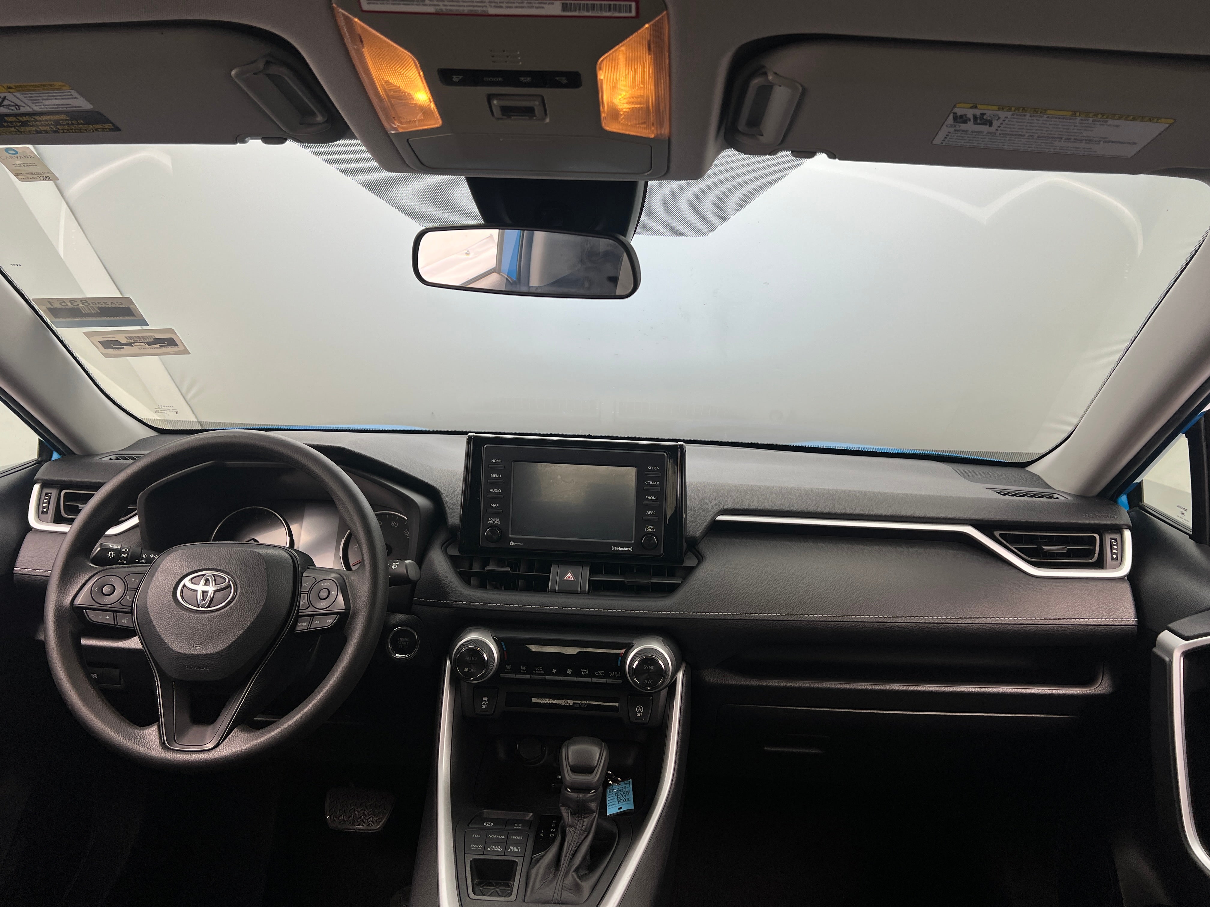 2021 Toyota RAV4 XLE 3