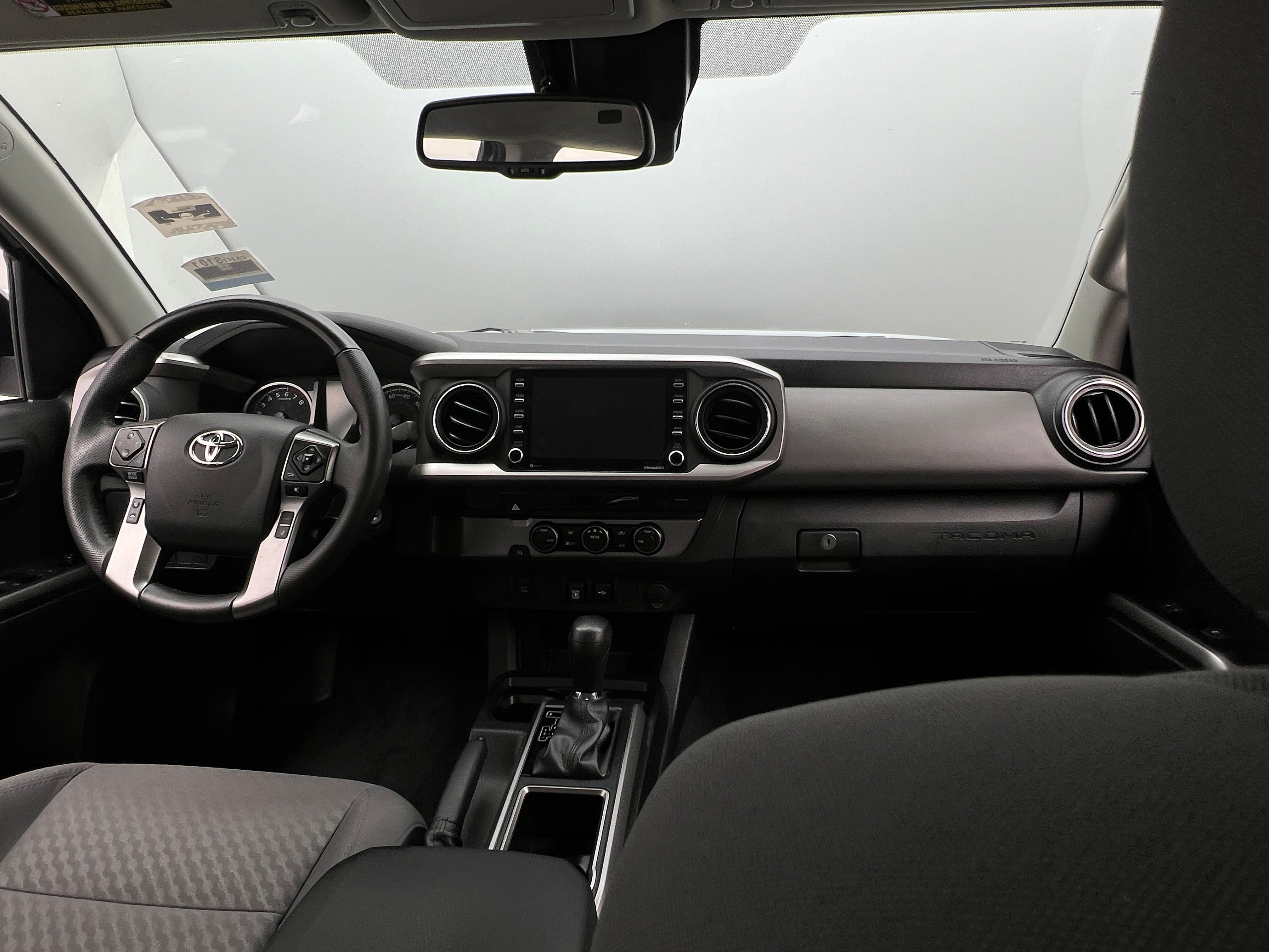 2022 Toyota Tacoma SR5 3