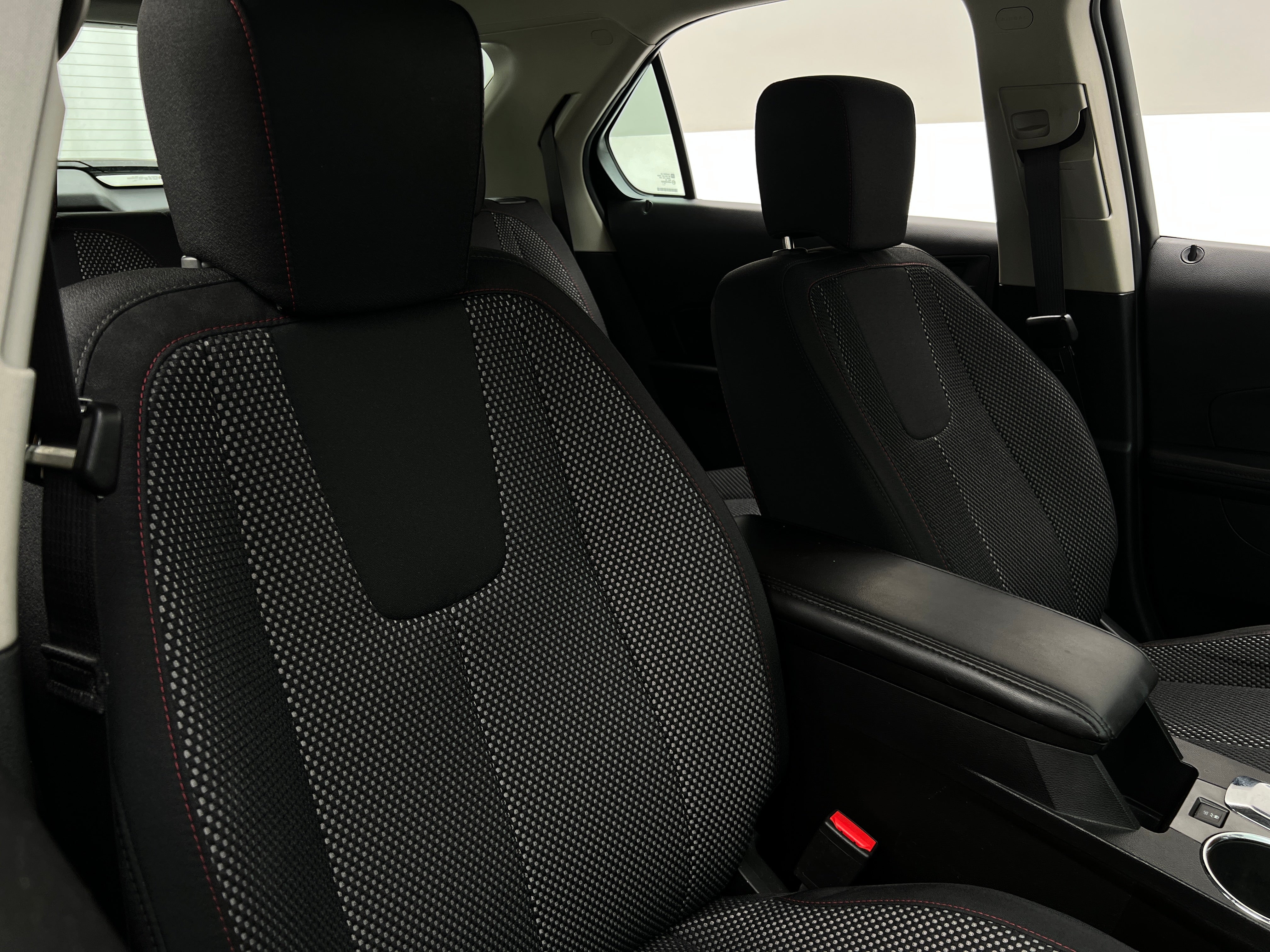 2016 Chevrolet Equinox LS 2