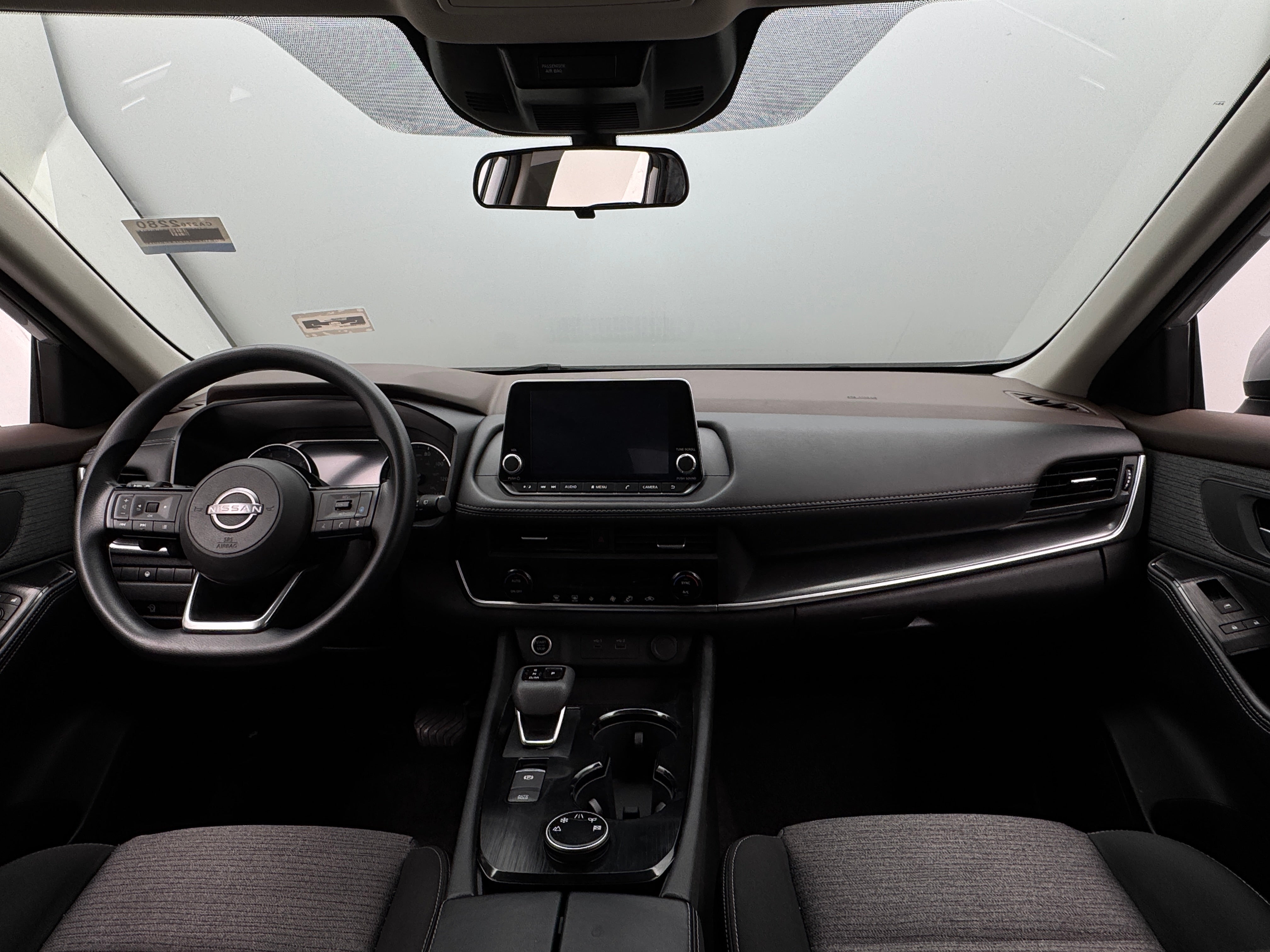 2023 Nissan Rogue SV 3