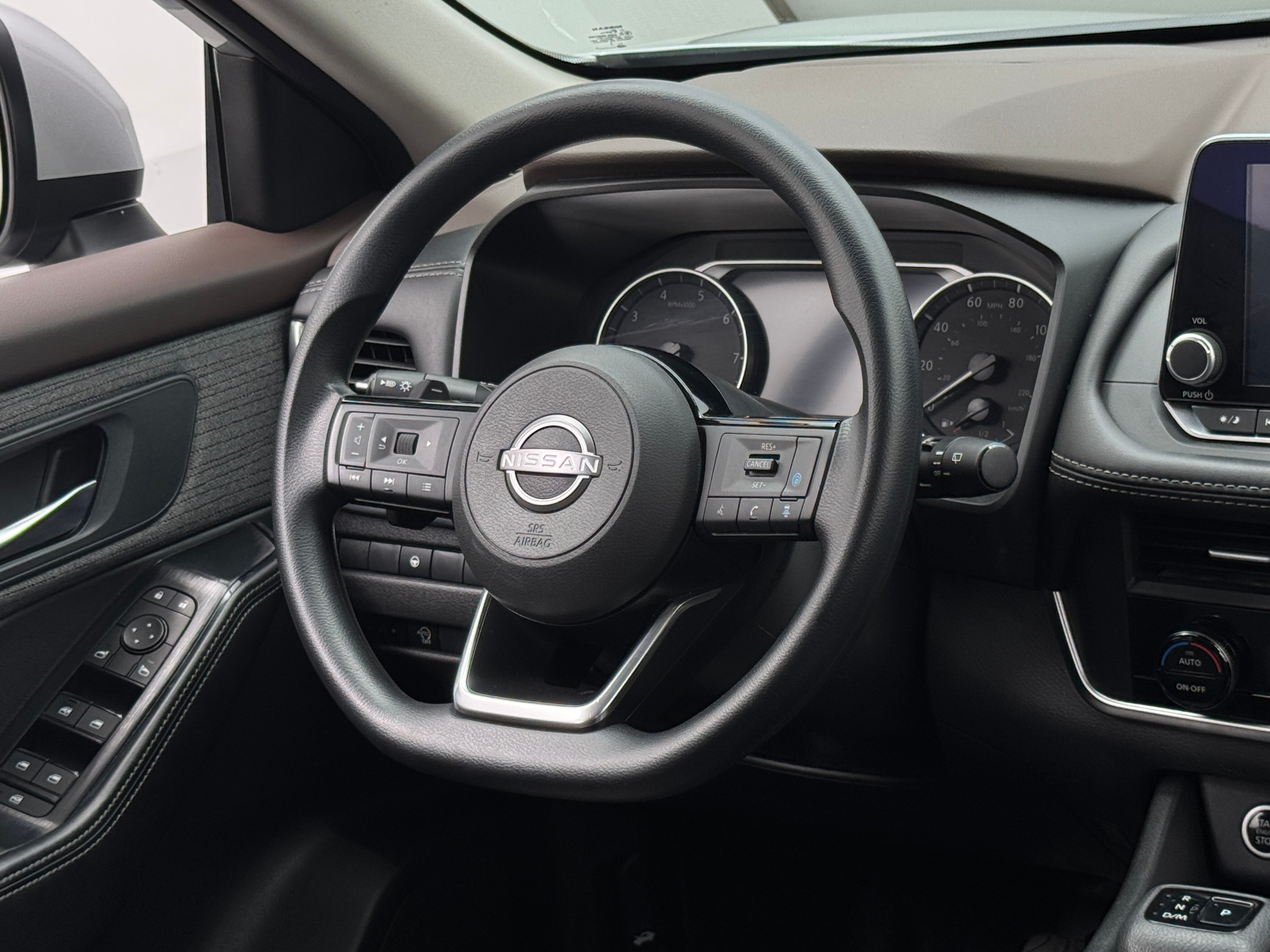 2023 Nissan Rogue SV 5