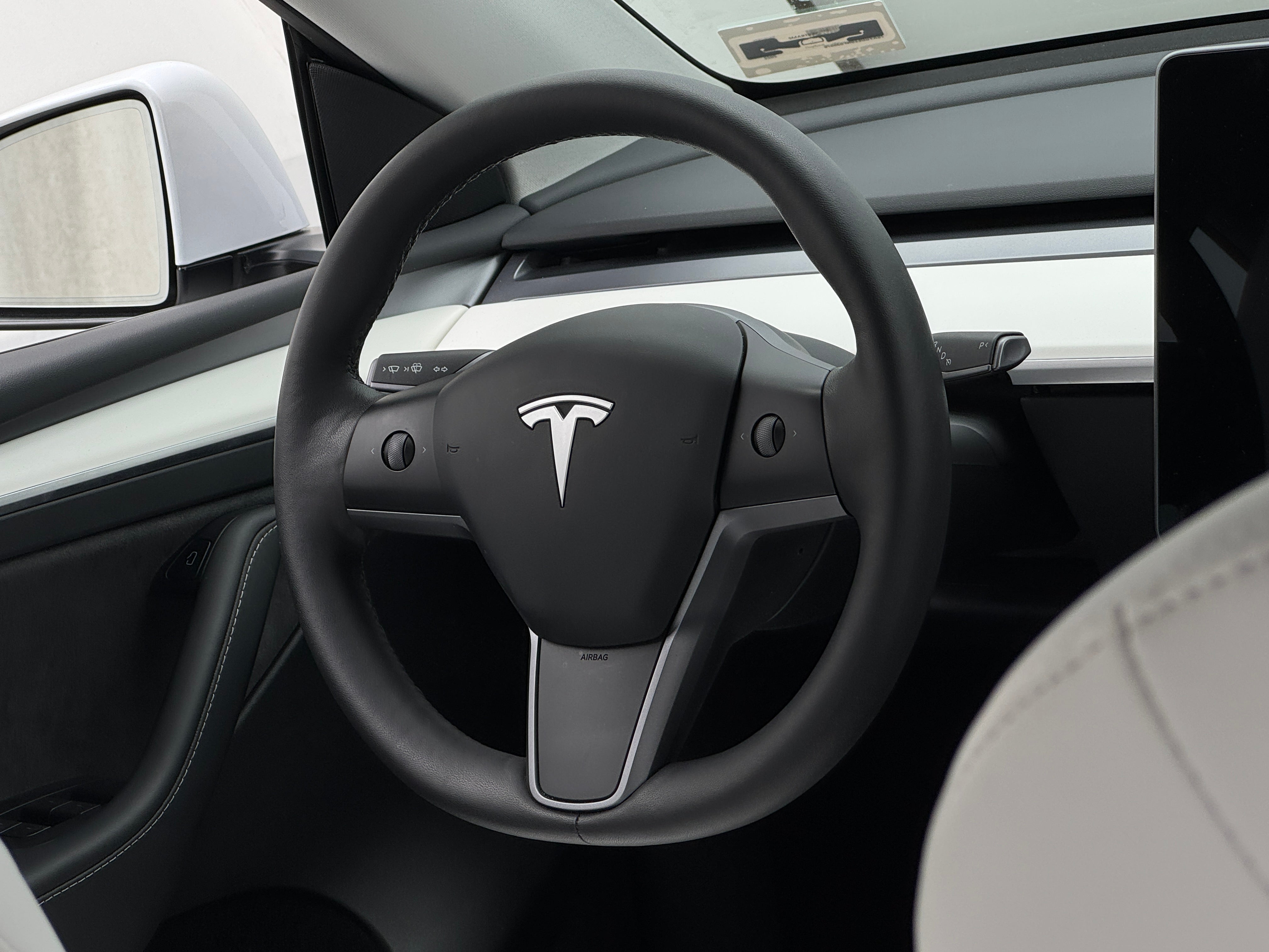 2022 Tesla Model Y Long Range 4