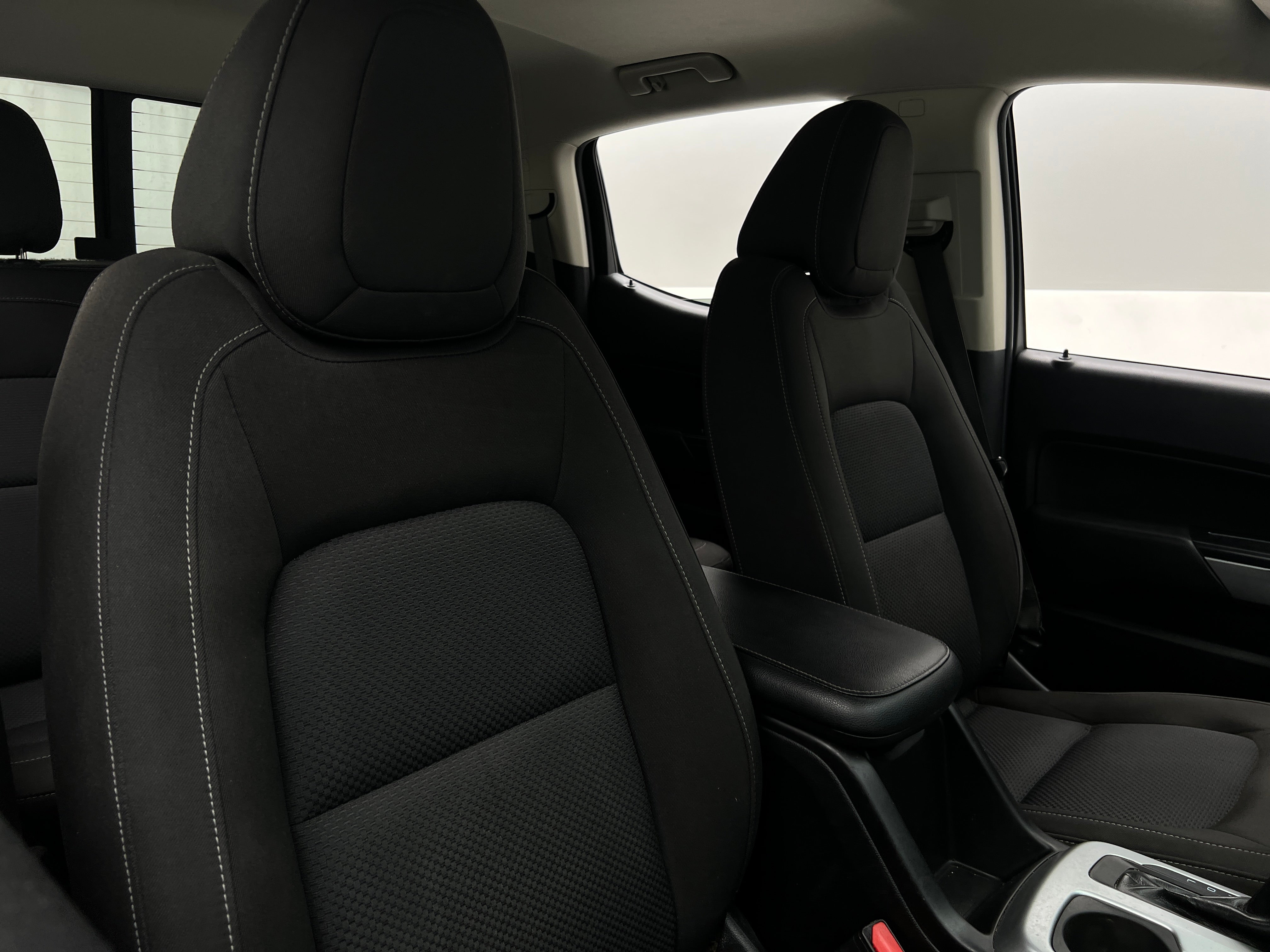 2020 Chevrolet Colorado LT 2