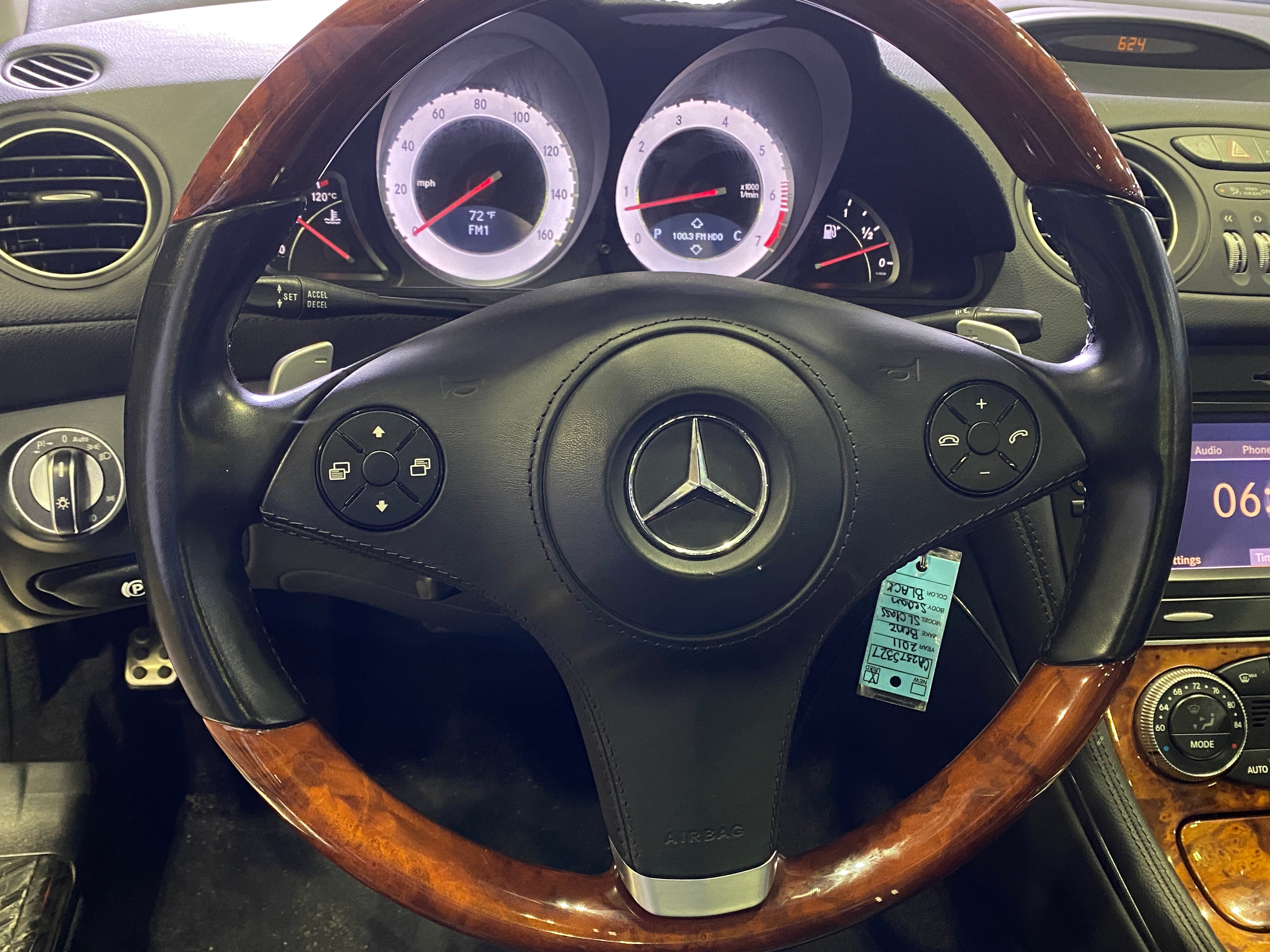 2011 Mercedes-Benz SL-Class SL 550 4