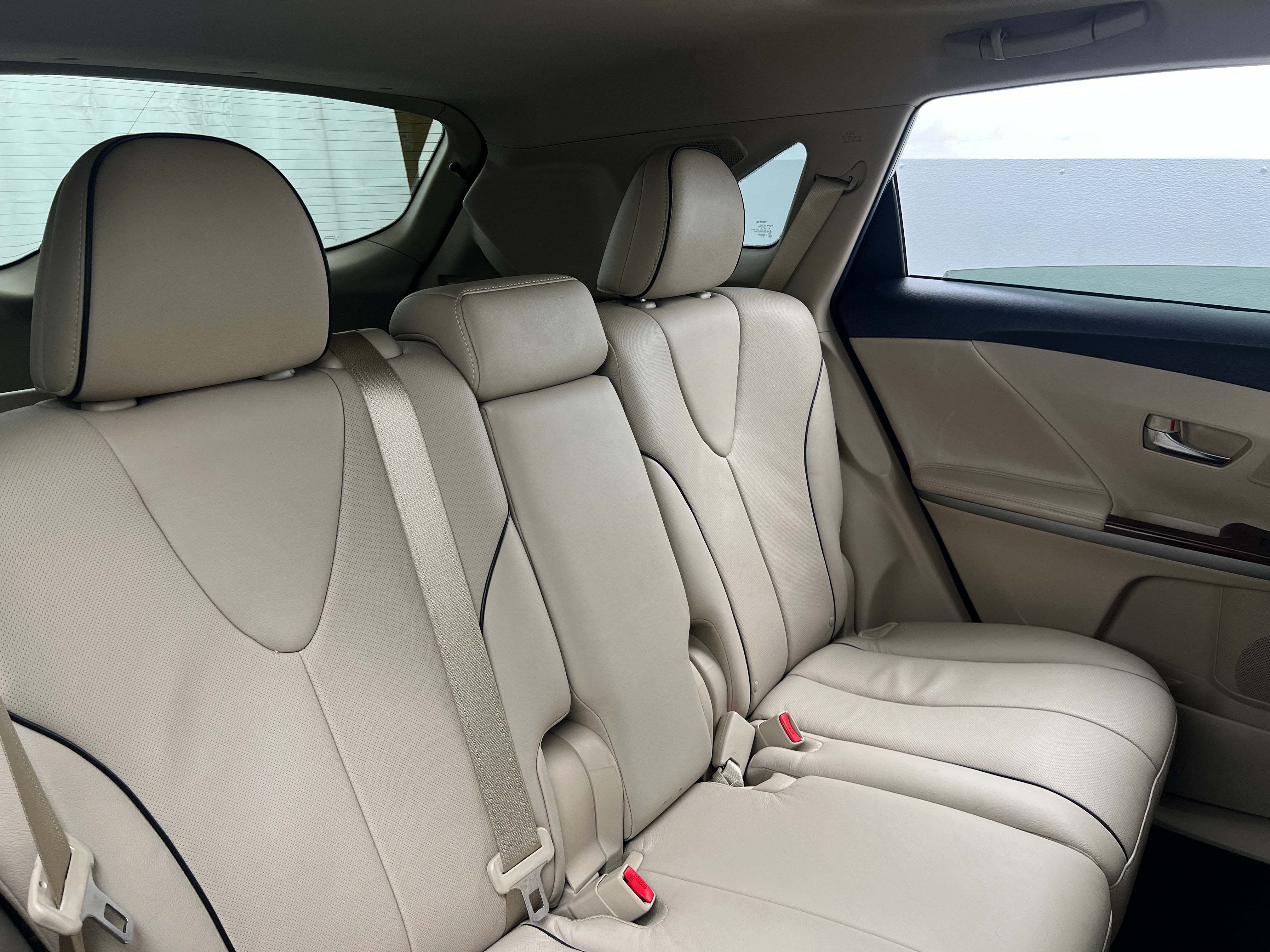 2015 Toyota Venza XLE 6