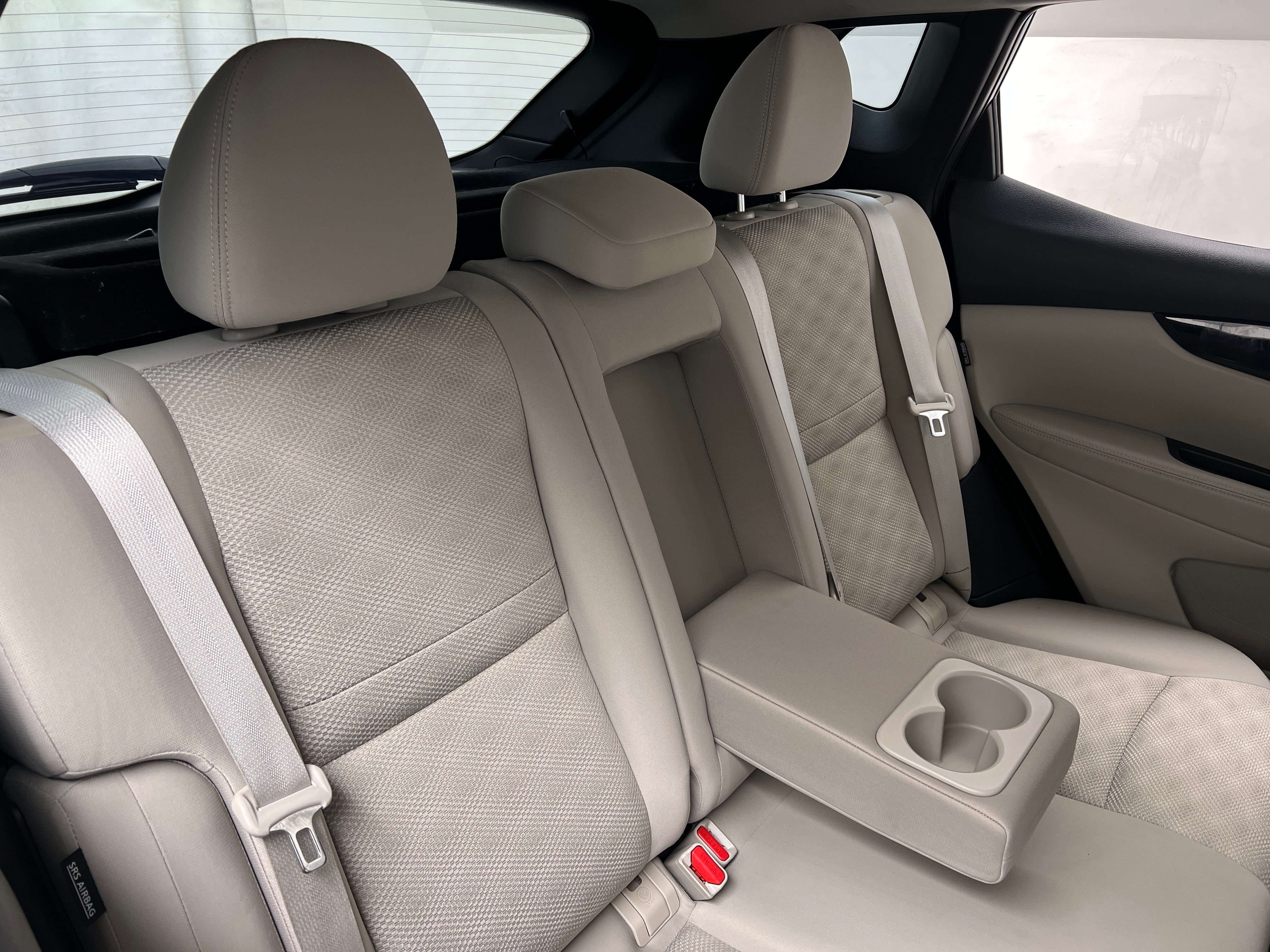 2021 Nissan Rogue Sport SV 6