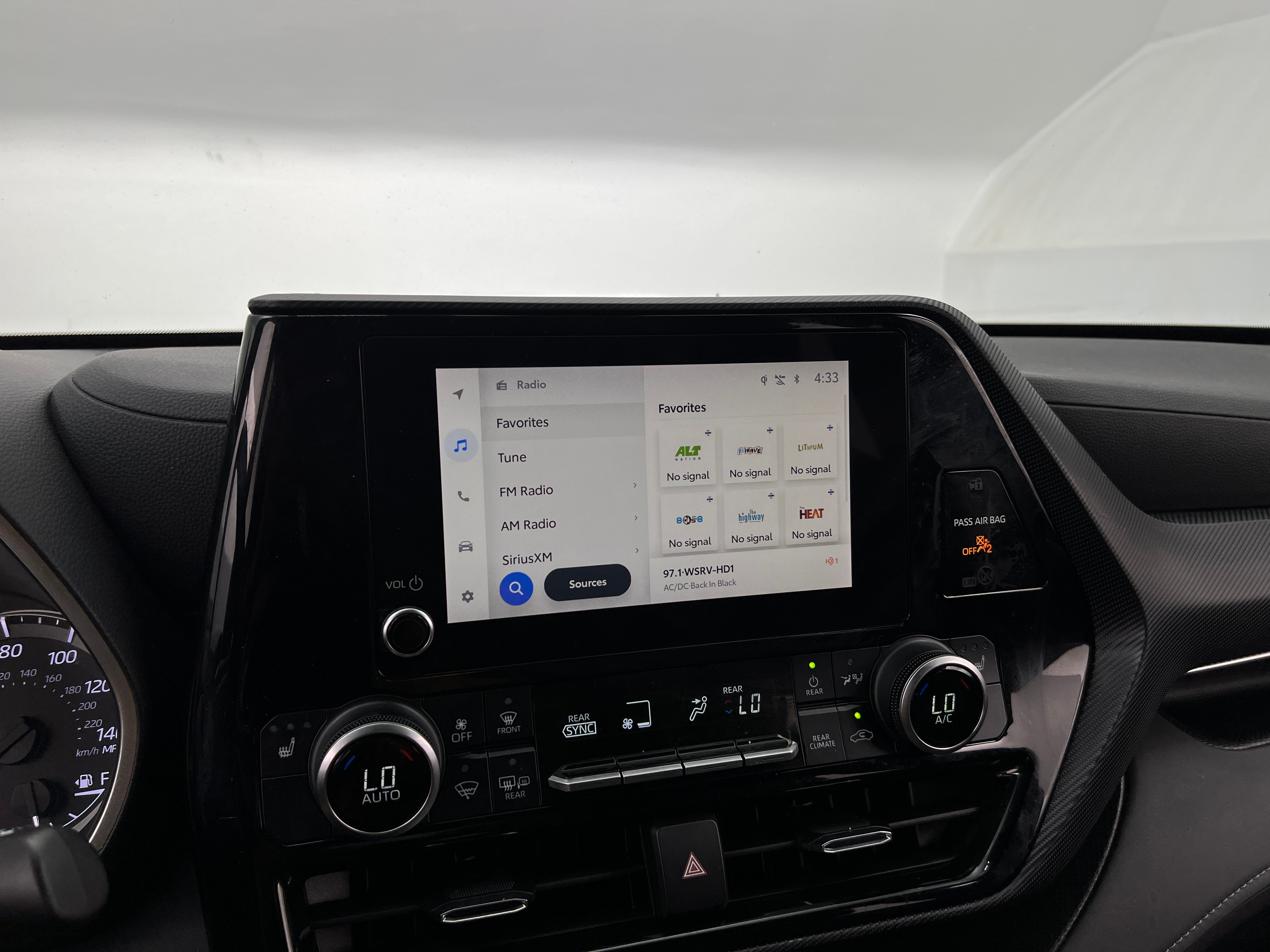 2024 Toyota Highlander XSE 3