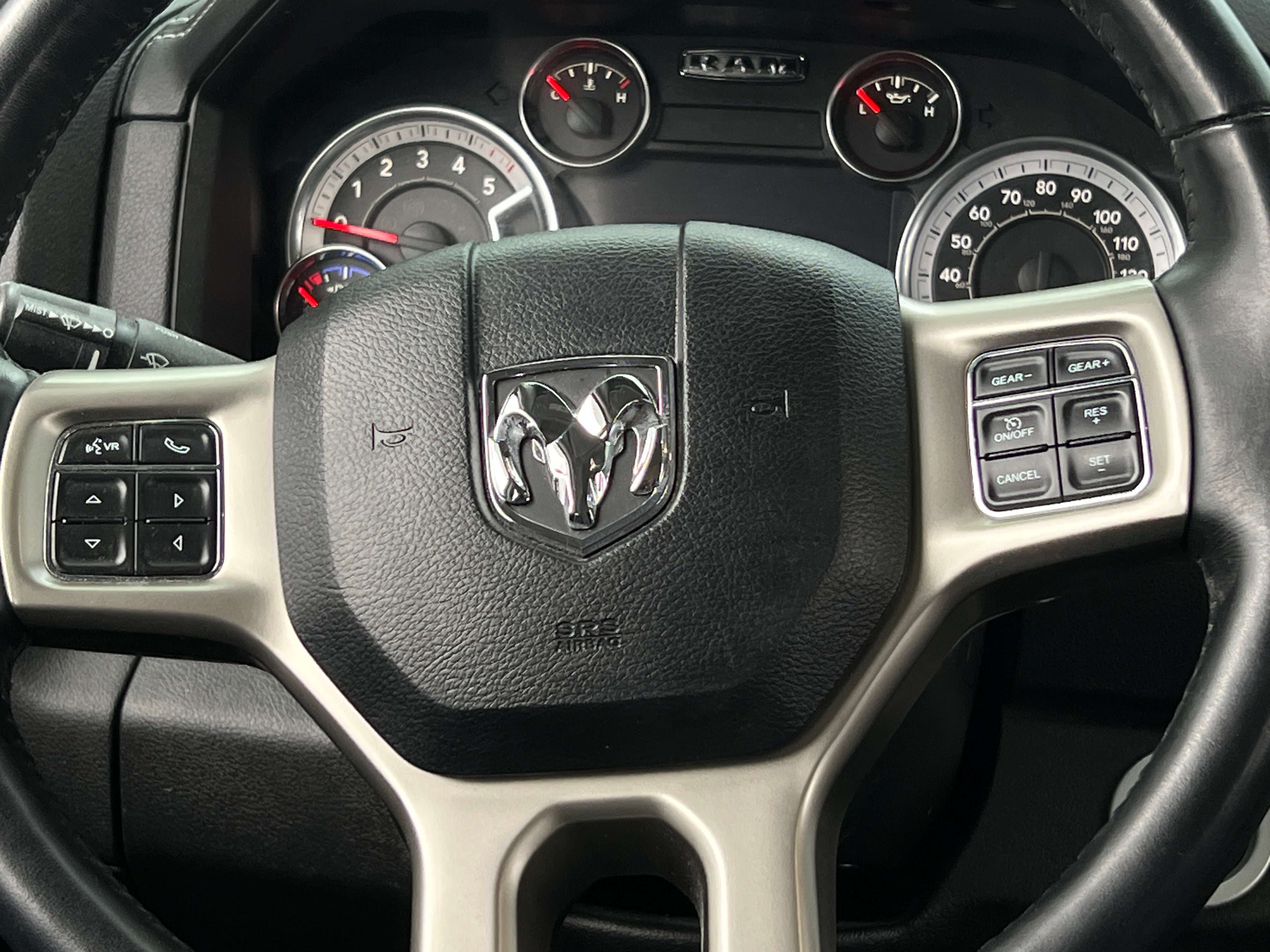 2018 RAM 1500 Laramie 4