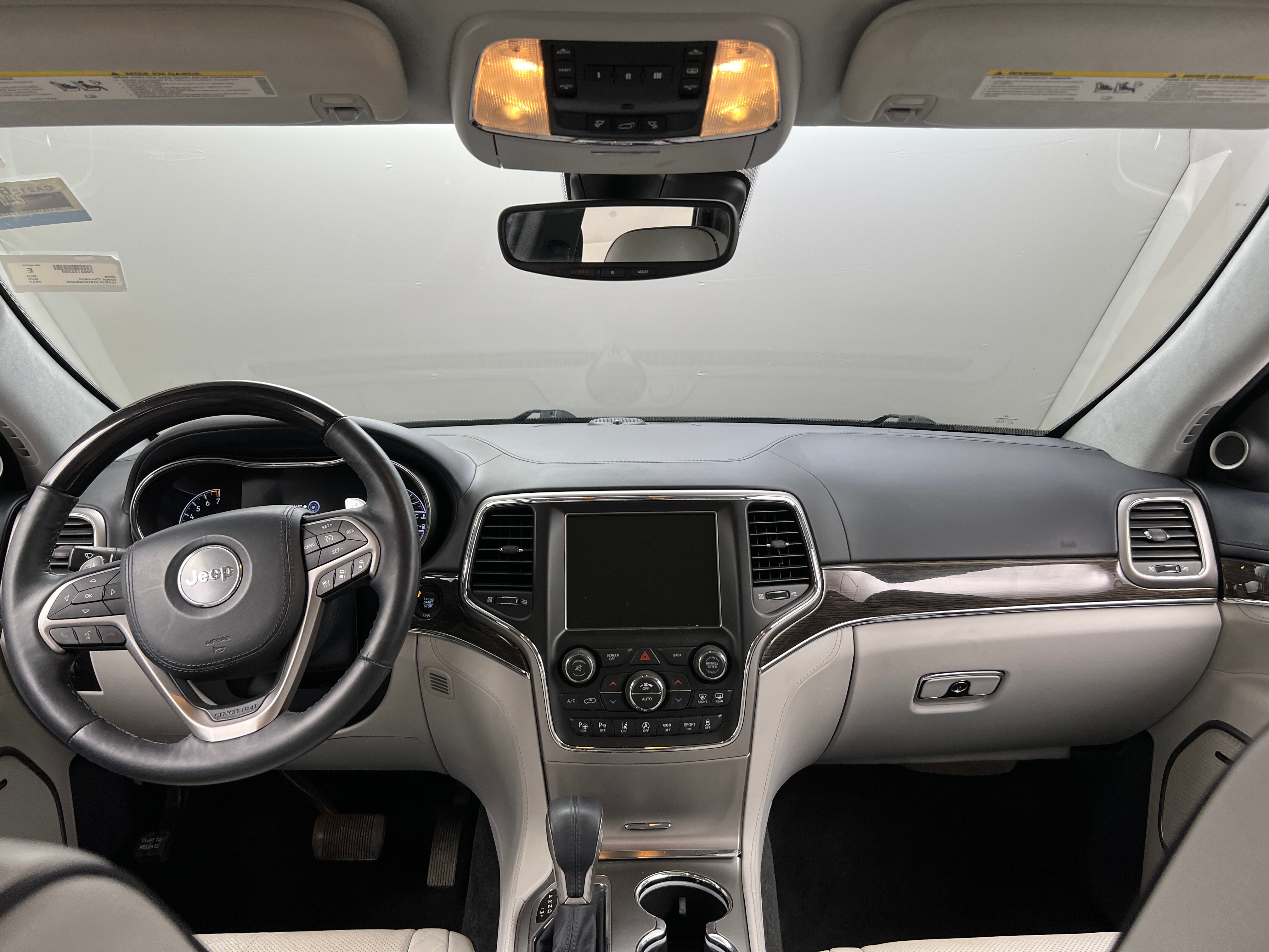 2017 Jeep Grand Cherokee Summit 2