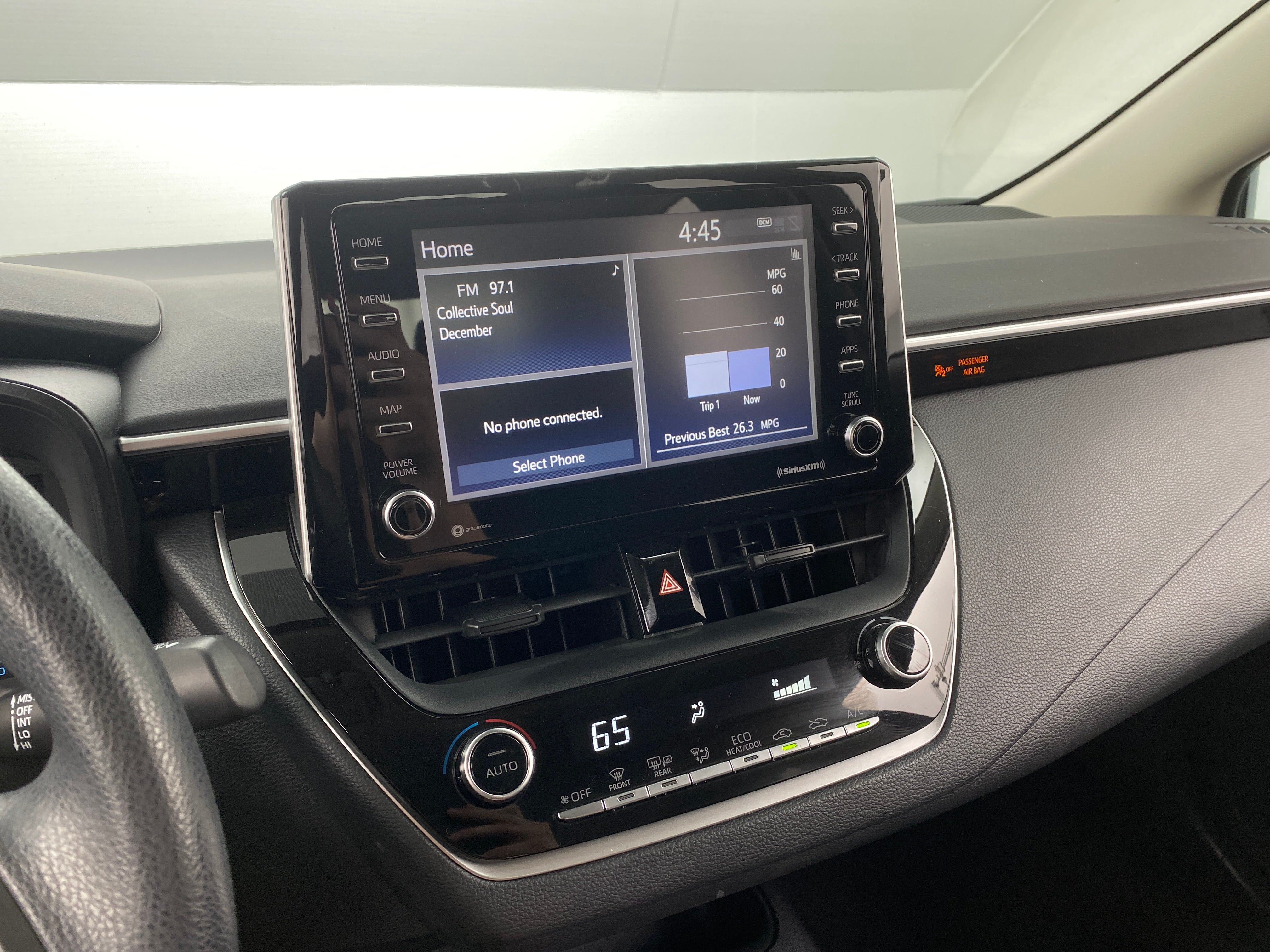 2021 Toyota Corolla LE 4