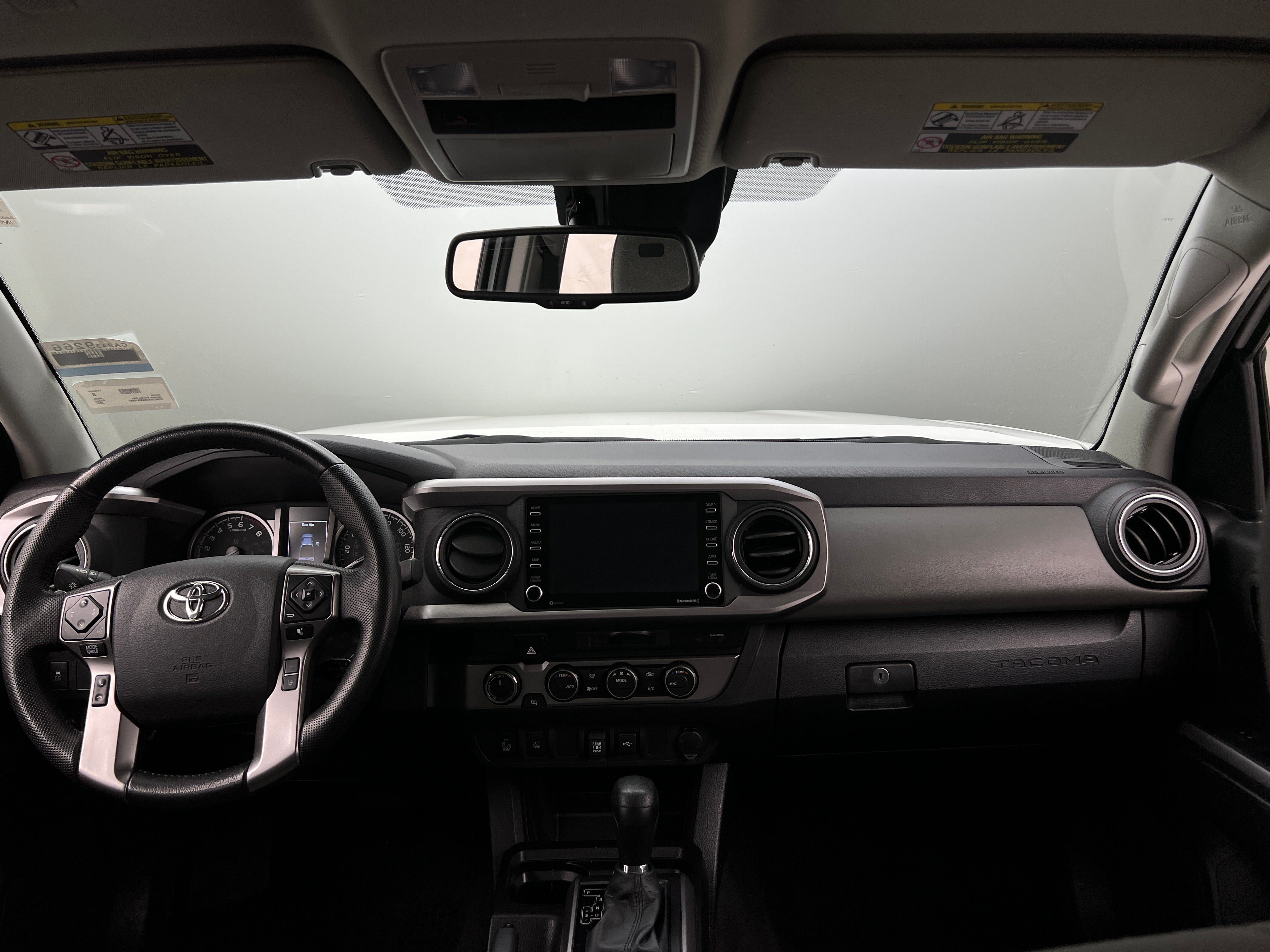 2022 Toyota Tacoma SR5 3